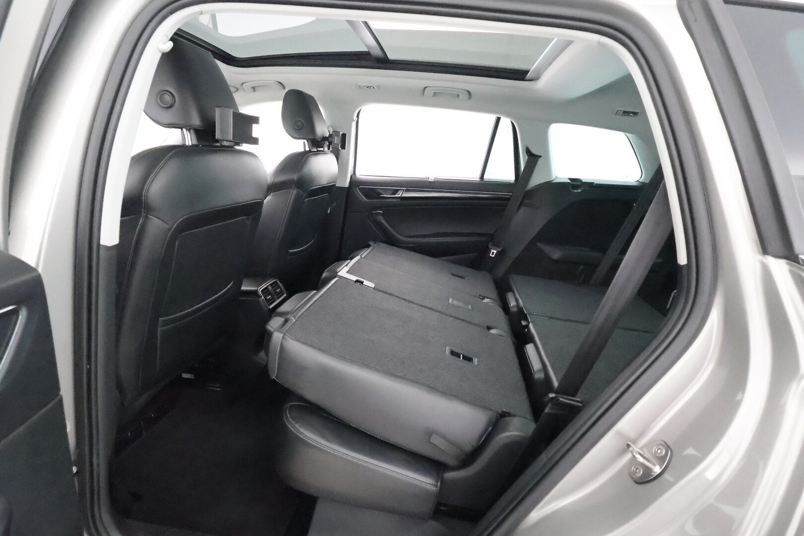 Skoda Kodiaq 2018 2.0 TDI 190 4x4 Exclusive DSG 7-P - Webasto / Imastoidut muistipenkit / Koukku / ACC / Panorama / Canton / 360 kamera / Keyless 