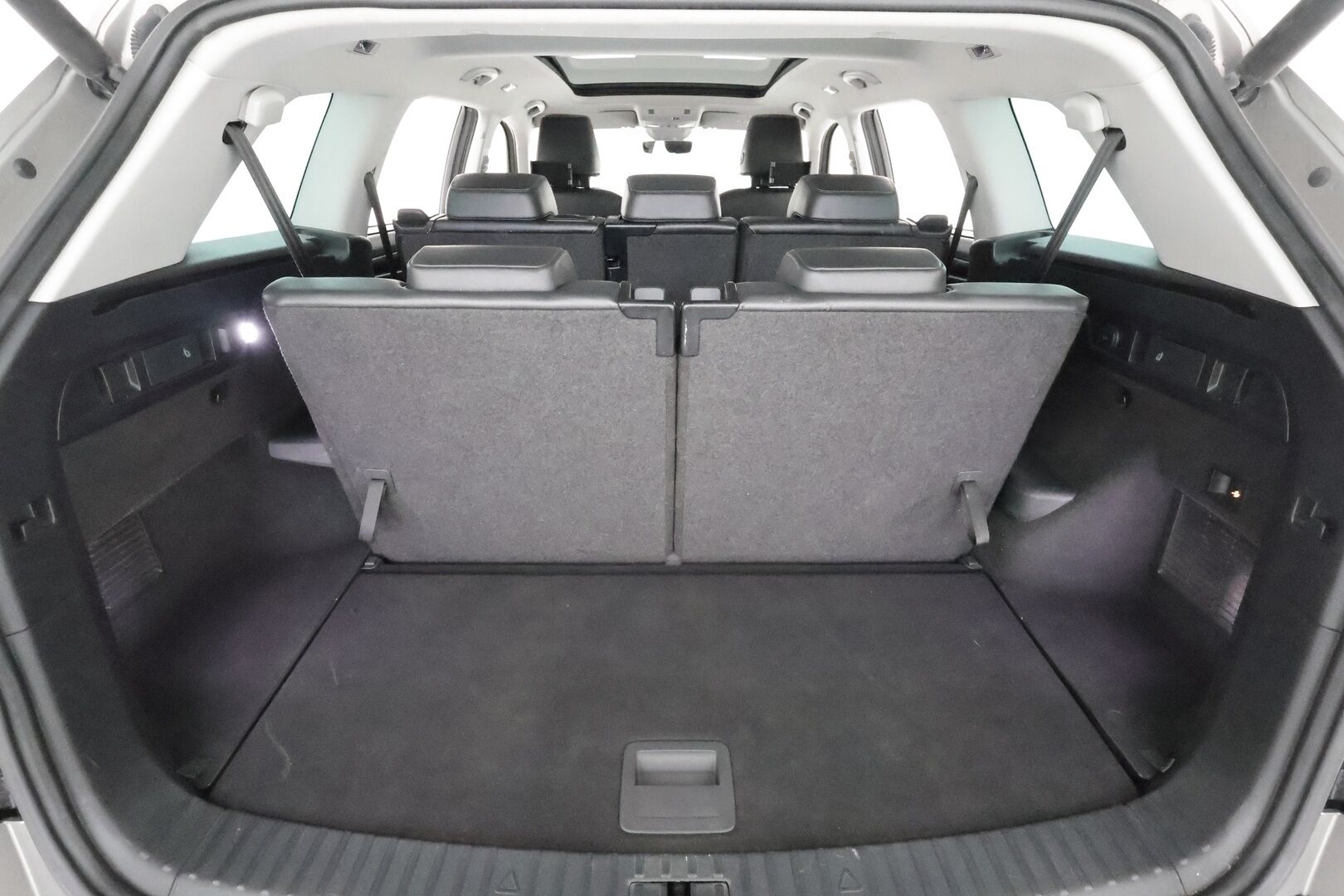 Skoda Kodiaq 2018 2.0 TDI 190 4x4 Exclusive DSG 7-P - Webasto / Imastoidut muistipenkit / Koukku / ACC / Panorama / Canton / 360 kamera / Keyless 