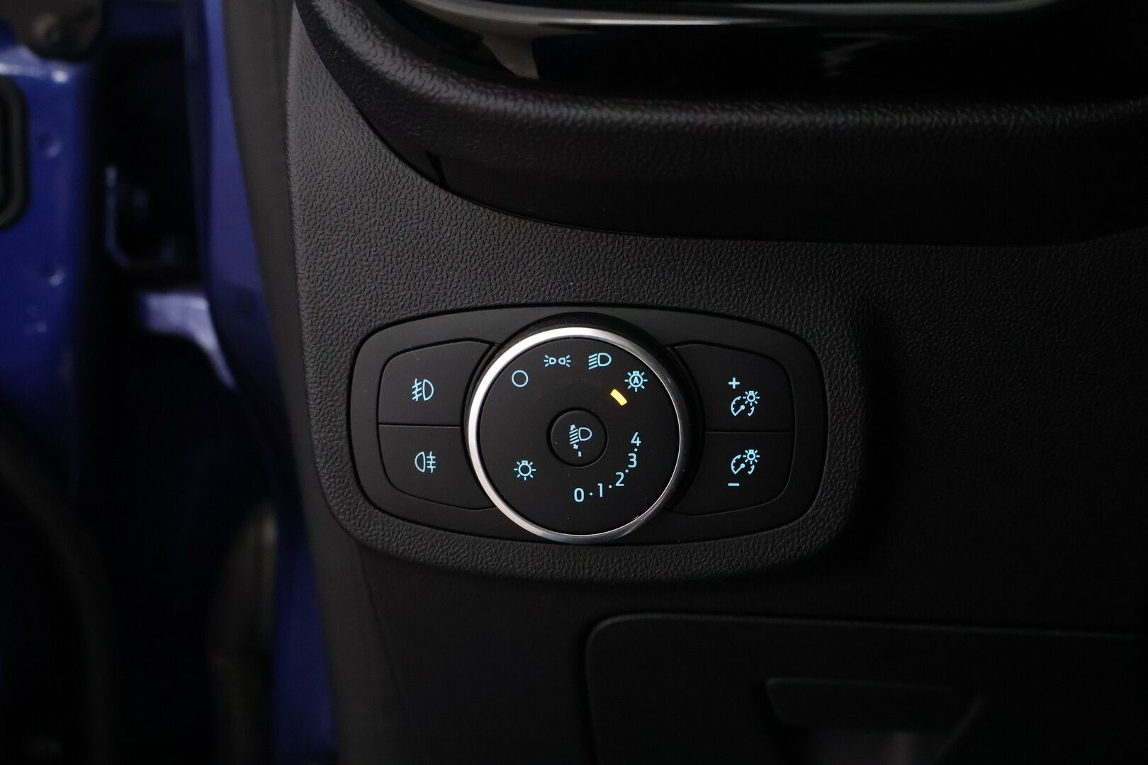 Ford Fiesta 2018 1,0 EcoBoost 100hv M6 Titanium 5-ovinen - YritysOutlet - Myydään vain yrityksille - *Suomi-auto / Vakkari / Merkkihuollettu / P-kamera / 2x-renkaat / YritysOutlet - Myydään vain yrityksille*