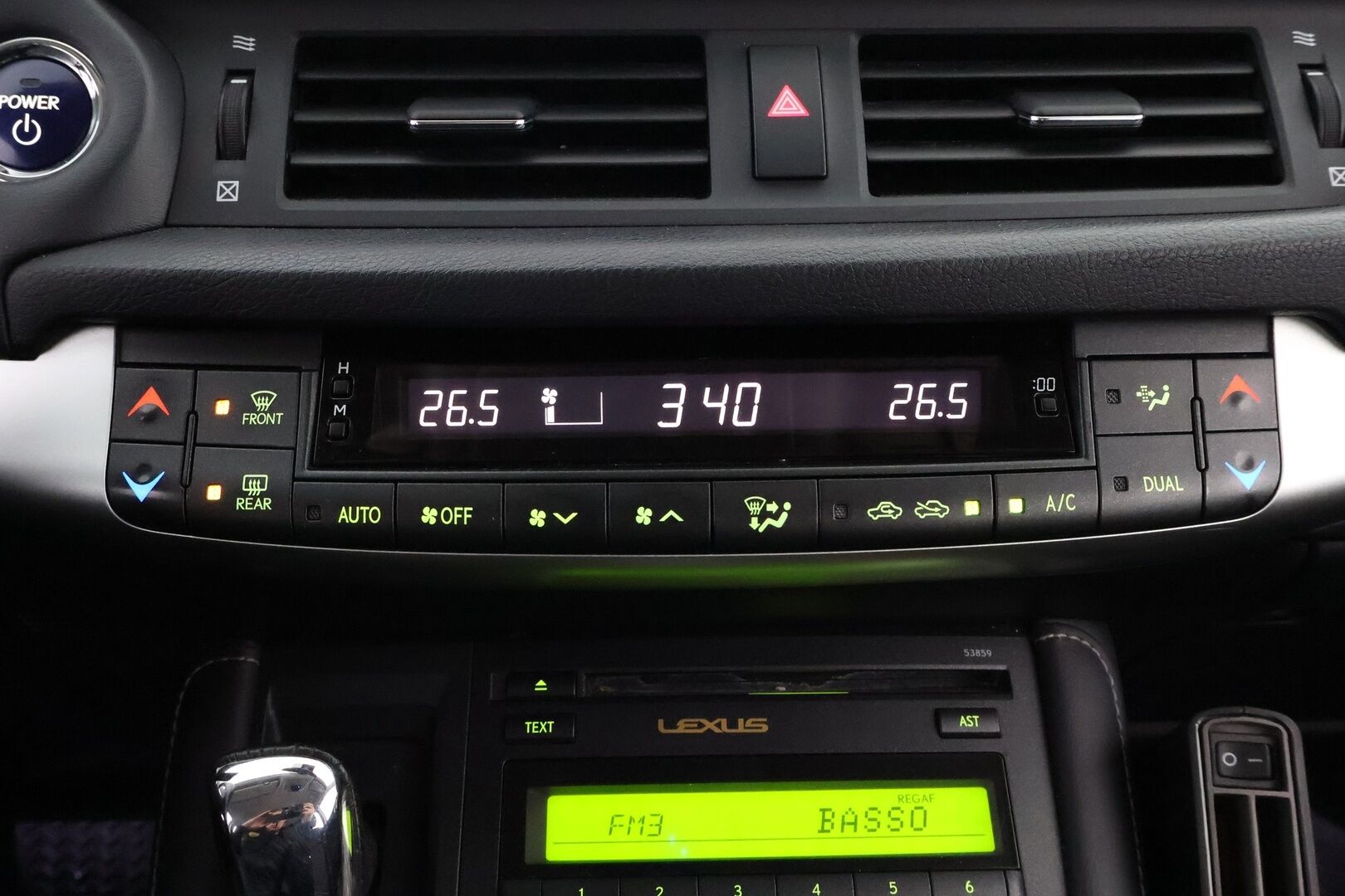 Lexus CT 2011 200h Hybrid A Executive * Suomiauto / Peruutuskamera / Kangas-alcantara / Lohko & Sisäpistoke / Vakkari - 2x hyvät renkaat vanteilla / Särmä huoltohistoria! / Juuri tullut!