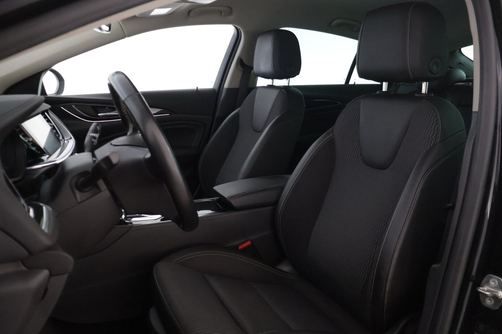 Opel Insignia 2018 Grand Sport Innovation 1,5 Turbo Start/Stop 121kW AT6 - | Vetokoukku | Peruutuskamera | Keyless go | LED-ajovalot | Apple&Android | Kaukovaloautomatiikka | Kaistavahti | Puolinahkapenkit | Lohkolämmitin | 