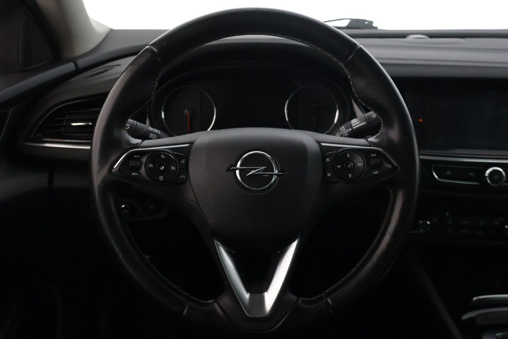 Opel Insignia 2018 Grand Sport Innovation 1,5 Turbo Start/Stop 121kW AT6 - | Vetokoukku | Peruutuskamera | Keyless go | LED-ajovalot | Apple&Android | Kaukovaloautomatiikka | Kaistavahti | Puolinahkapenkit | Lohkolämmitin | 