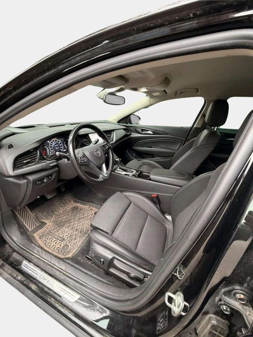 Opel Insignia 2018 Grand Sport Innovation 1,5 Turbo Start/Stop 121kW AT6 - | Vetokoukku | Peruutuskamera | Keyless go | LED-ajovalot | Apple&Android | Kaukovaloautomatiikka | Kaistavahti | Puolinahkapenkit | Lohkolämmitin | 