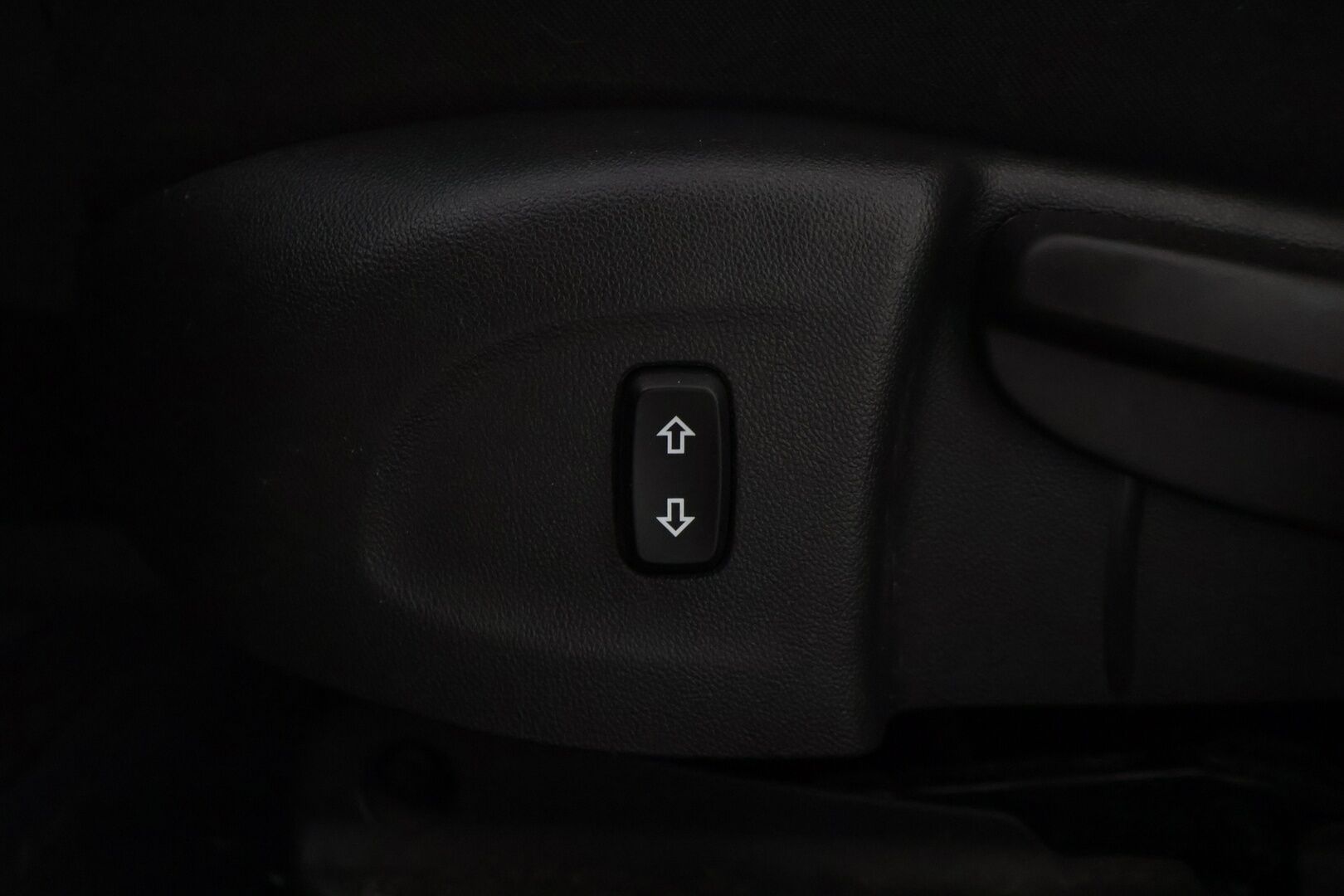 Opel Insignia 2018 Grand Sport Innovation 1,5 Turbo Start/Stop 121kW AT6 - | Vetokoukku | Peruutuskamera | Keyless go | LED-ajovalot | Apple&Android | Kaukovaloautomatiikka | Kaistavahti | Puolinahkapenkit | Lohkolämmitin | 