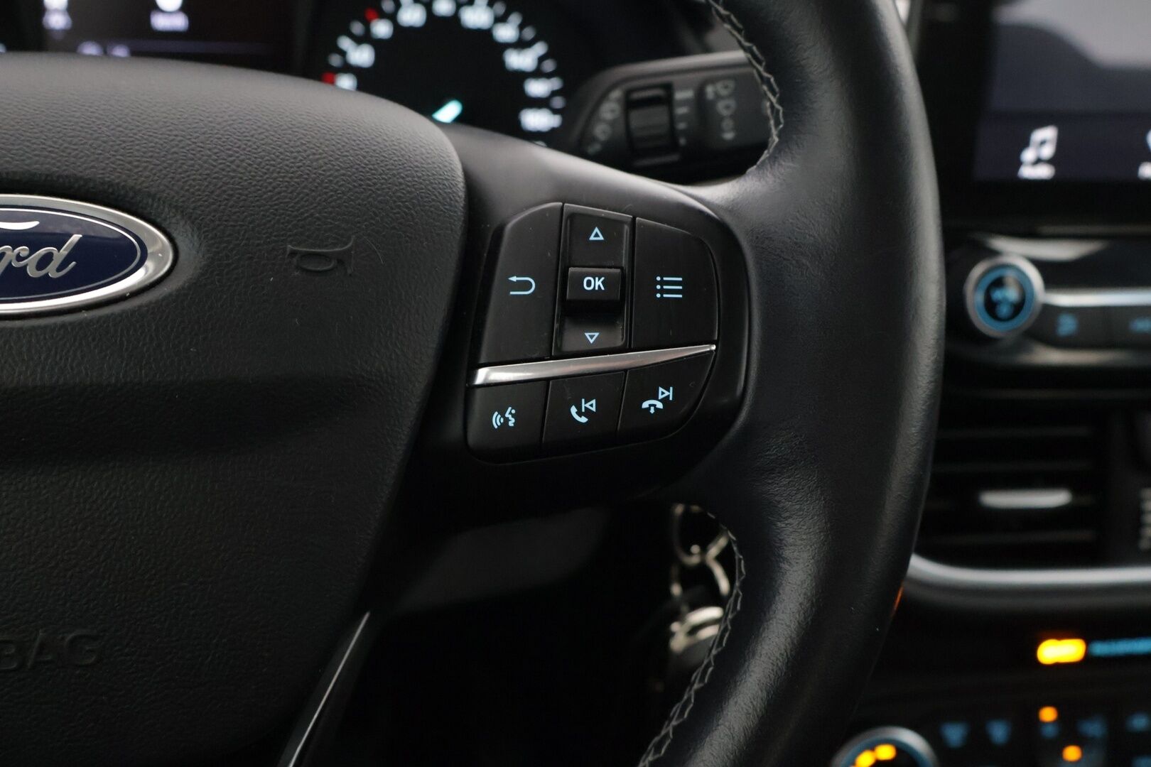 Ford Fiesta 2018 1,0 EcoBoost 100hv M6 Titanium 5-ovinen *MYYDÄÄN HUUTOKAUPAT.COM*