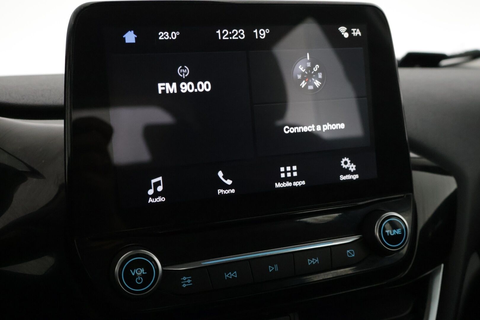 Ford Fiesta 2018 1,0 EcoBoost 100hv M6 Titanium 5-ovinen *MYYDÄÄN HUUTOKAUPAT.COM*