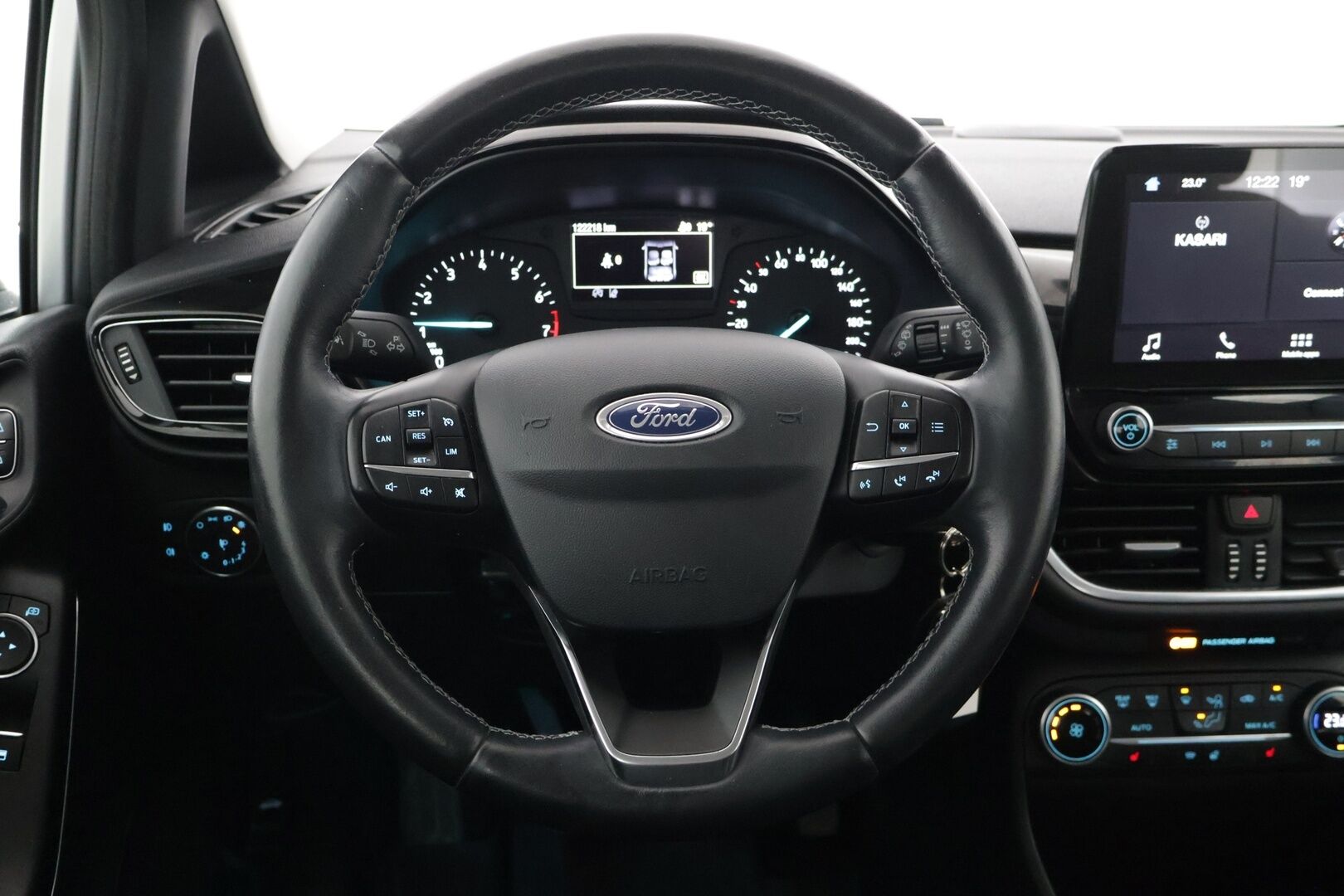 Ford Fiesta 2018 1,0 EcoBoost 100hv M6 Titanium 5-ovinen *MYYDÄÄN HUUTOKAUPAT.COM*
