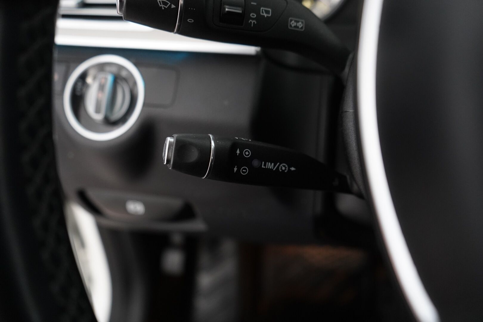 Mercedes-Benz E 2016 E 220 BLUETEC Farmari (AC) 5ov 2143cm3 A - Vetokoukku / Puolinahkasisusta / Sähköpenkki / Ortopedi / Vakkari