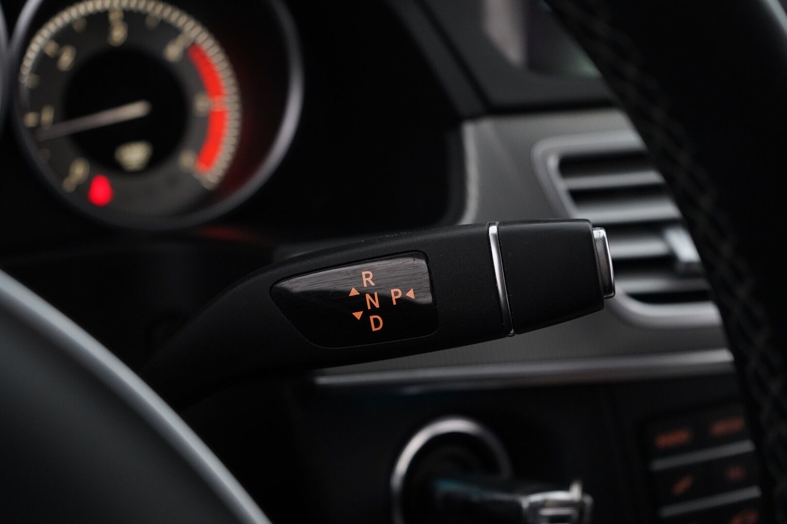 Mercedes-Benz E 2016 E 220 BLUETEC Farmari (AC) 5ov 2143cm3 A - Vetokoukku / Puolinahkasisusta / Sähköpenkki / Ortopedi / Vakkari