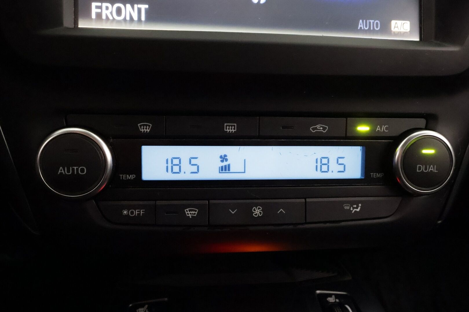 Toyota Avensis 2018 1,8 Valvematic Active Edition Touring Sports Multidrive S - | P.Kamera | LED | Sisätilanlämmitin | Kaistavahti | Navi | Vakkari | Kahdet renkaat | Merkkihuollot | Suomi-auto |