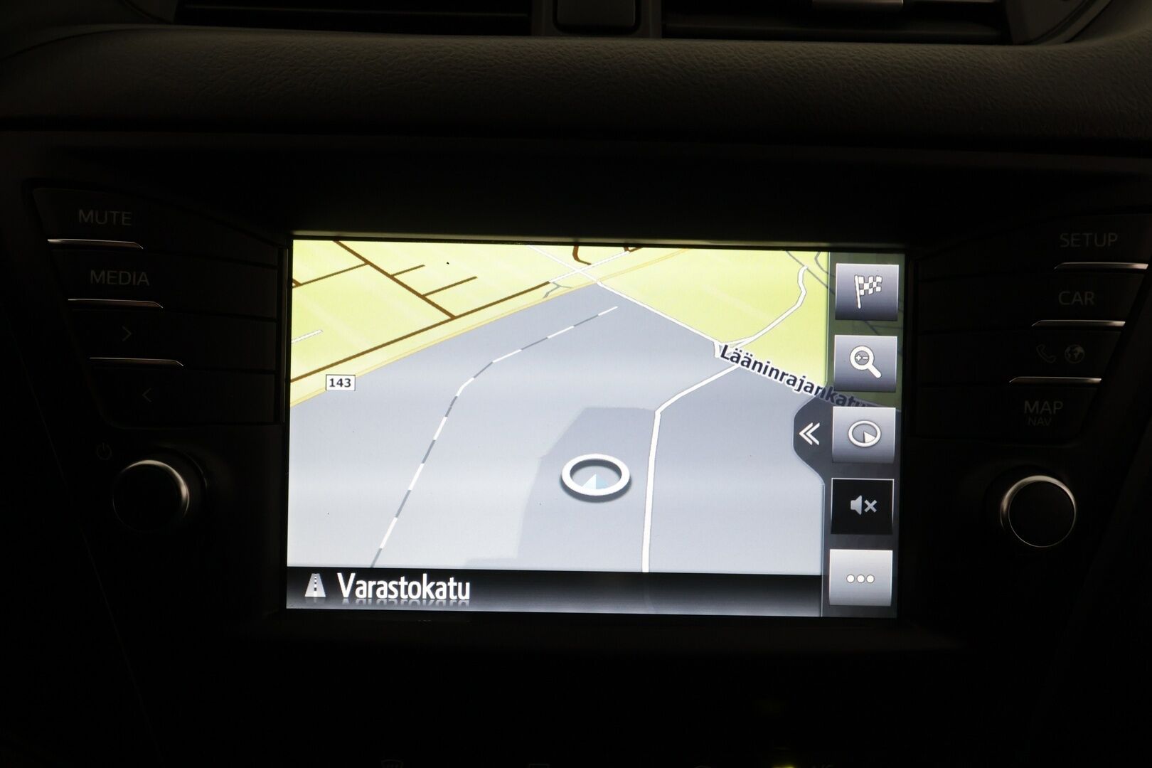 Toyota Avensis 2018 1,8 Valvematic Active Edition Touring Sports Multidrive S - | P.Kamera | LED | Sisätilanlämmitin | Kaistavahti | Navi | Vakkari | Kahdet renkaat | Merkkihuollot | Suomi-auto |