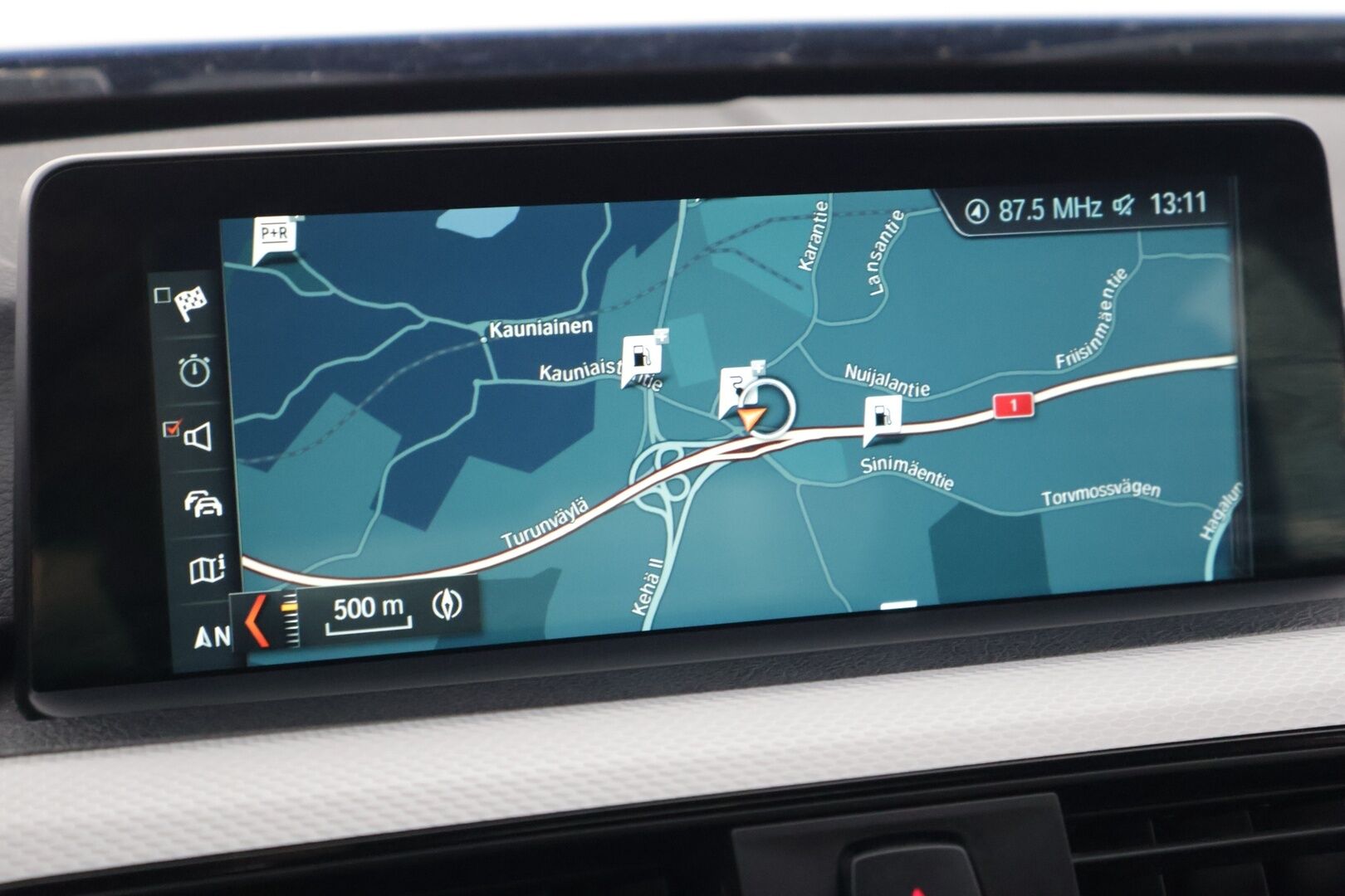 BMW 330 2017 F30 Sedan 330e A Business M Sport */ Kattoluukku / Prof. Navi / Vakkari / P-ilmastointi  / 2x renkaat /* - *Näyttävä / Siisti yksilö / 2x renkaat