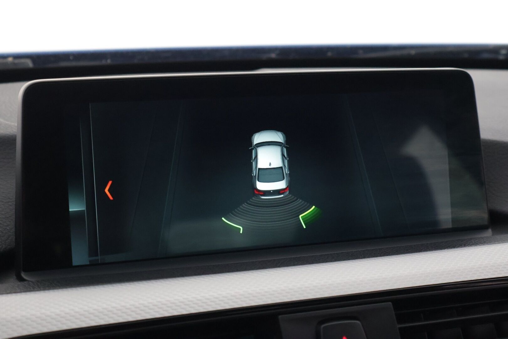 BMW 330 2017 F30 Sedan 330e A Business M Sport */ Kattoluukku / Prof. Navi / Vakkari / P-ilmastointi  / 2x renkaat /* - *Näyttävä / Siisti yksilö / 2x renkaat