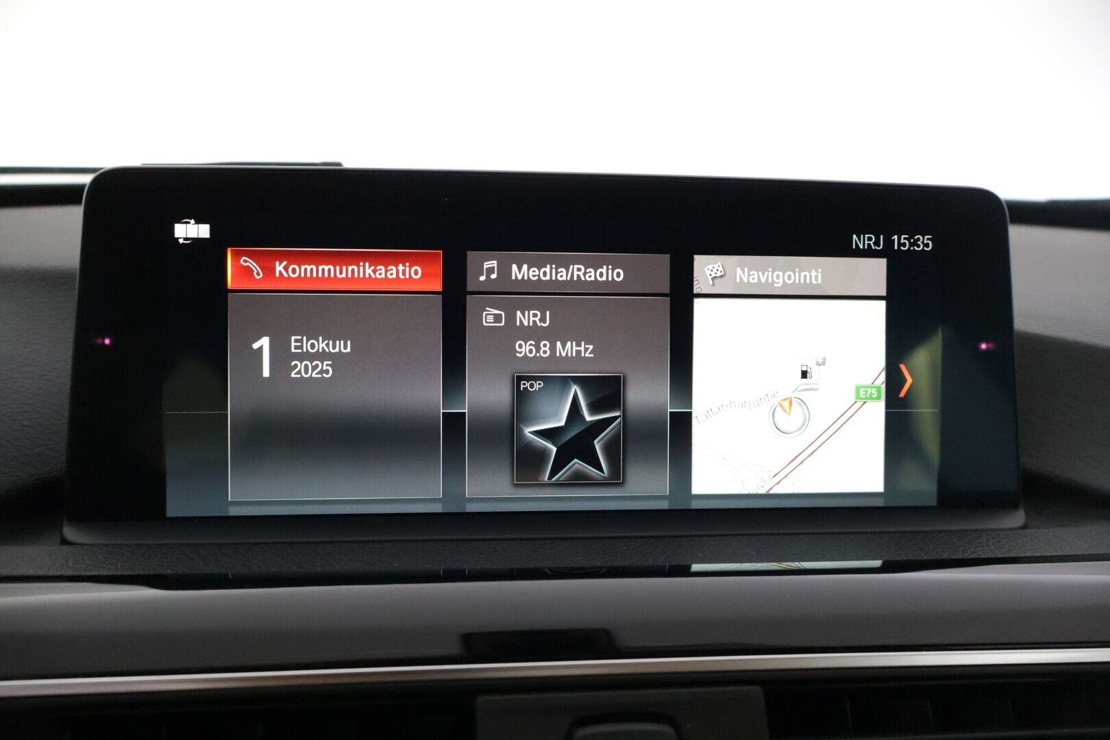 BMW 320 2018 F31 Touring 320d A xDrive Business Exclusive xDrive Edition * Prof.Navi / Hifit / Tutkat / NahkaSportpenkit / Ratinlämmitin / Vakkari * - Upea yksilö vaaleilla sportti nahkapenkeillä!