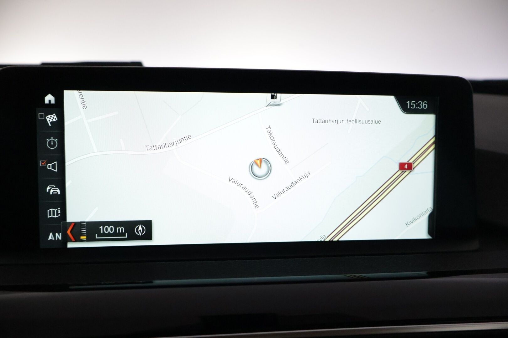 BMW 320 2018 F31 Touring 320d A xDrive Business Exclusive xDrive Edition * Prof.Navi / Hifit / Tutkat / NahkaSportpenkit / Ratinlämmitin / Vakkari * - Upea yksilö vaaleilla sportti nahkapenkeillä!