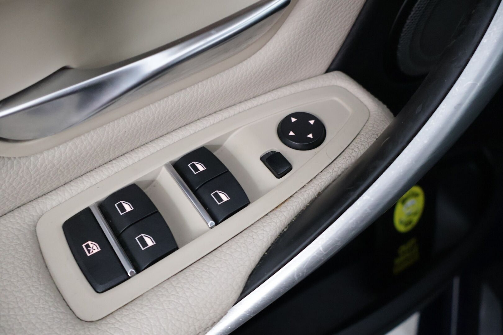 BMW 330 2018 F30 Sedan 330e A Business Exclusive Luxury *Suomi-auto / H&K / Prof.Navi / Kattoluukku / LED / Muistipenkit* - *Akku kuntotarkastettu / Vaaleat sporttinahat / 2x Renkaat ja vanteet*