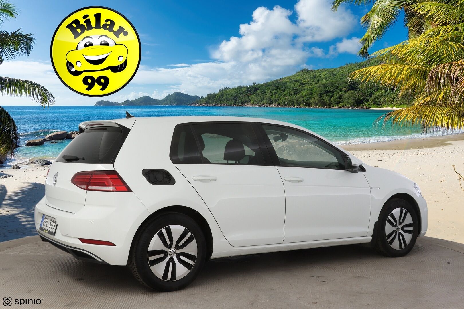 Volkswagen Golf 2018 e-Golf 100kW 36kWh aut. ** Facelift / Digimittaristo / Lämpöpumppu / Lämm. Tuulilasi / Acc / Carplay&Android auto ** - *Lämpöpaketilla varusteltu Suomiauto! / Kahdet renkaat vanteilla!*