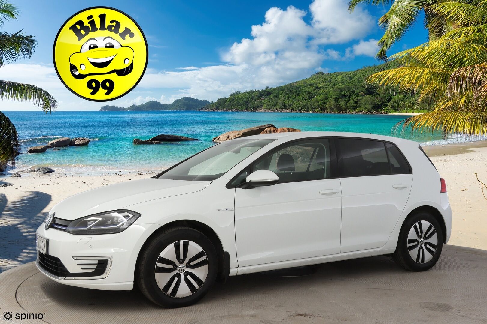 Volkswagen Golf 2018 e-Golf 100kW 36kWh aut. ** Facelift / Digimittaristo / Lämpöpumppu / Lämm. Tuulilasi / Acc / Carplay&Android auto ** - *Lämpöpaketilla varusteltu Suomiauto! / Kahdet renkaat vanteilla!*