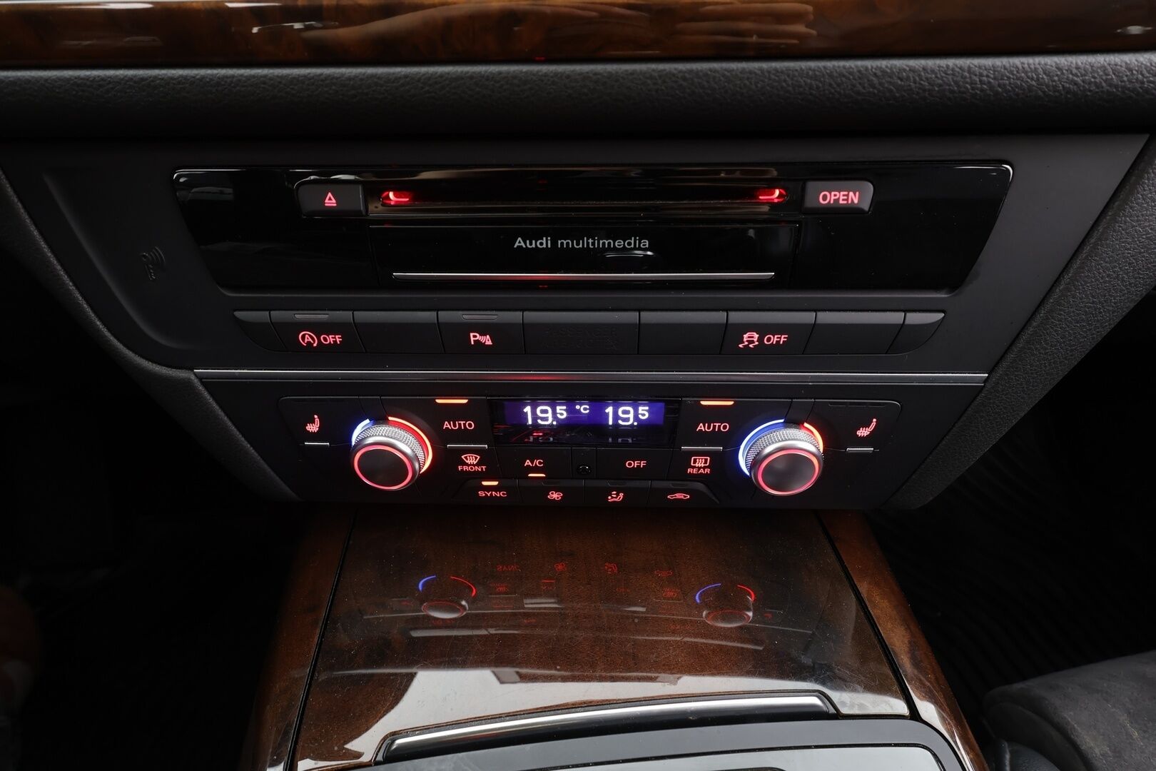 Audi A6 2018 Sedan S line Business Sport 1,8 TFSI 140 kW ultra S tronic - | Webasto | Koukku | Bose | ACC | Matrix-LED | Sporttipenkki Muistilla | P.Kamera | Navi | Suomi-auto | Kahdet renkaat |