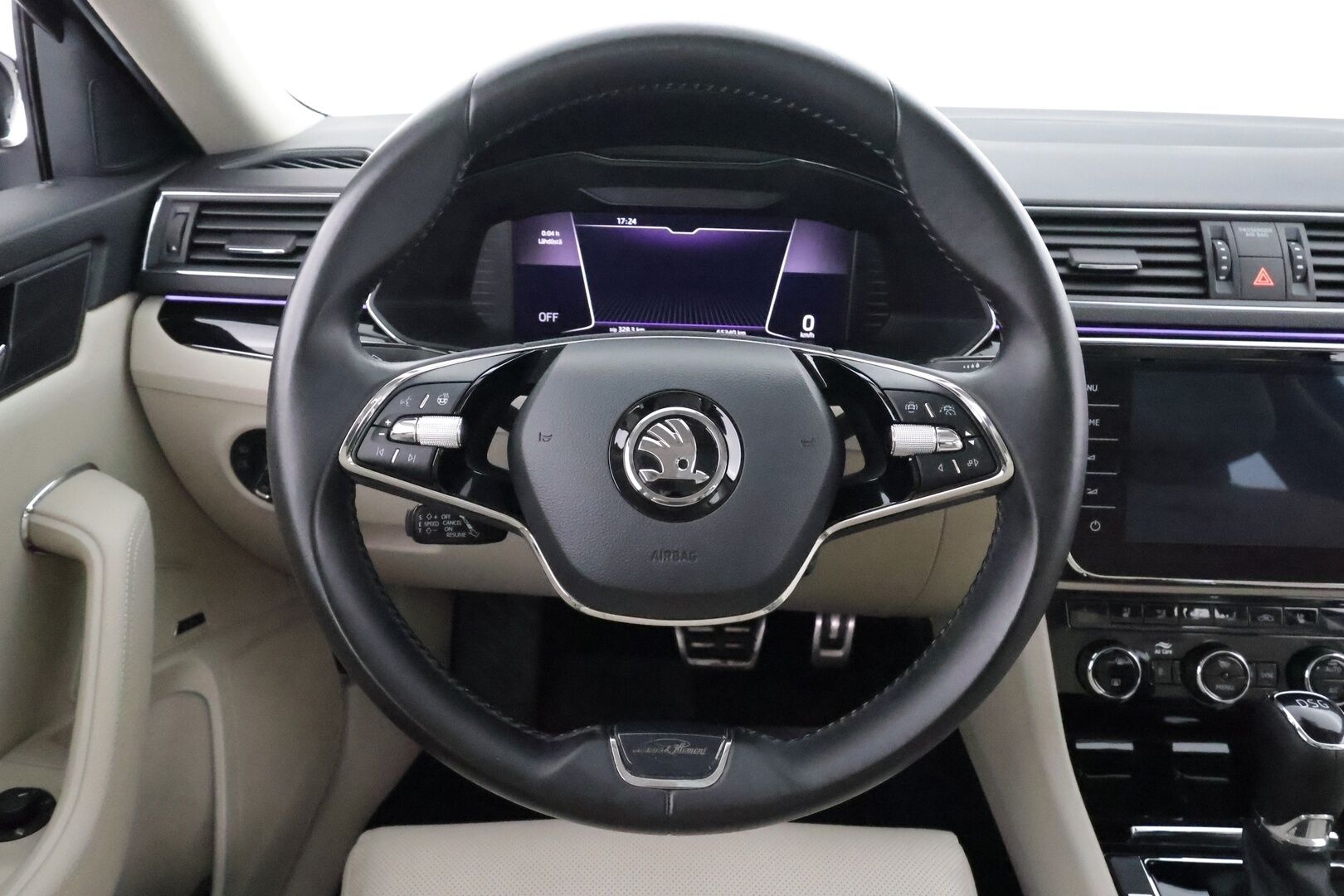 Skoda Superb 2021 Combi 1,4 TSI PHEV L&K iV DSG *Webasto / ACC / Canton / Panorama / Matrix-LED / 360° / Hierova&Ilmastoitu Muistipenkki* - *Taittuva koukku / Suomi-auto / Kahdet renkaat*