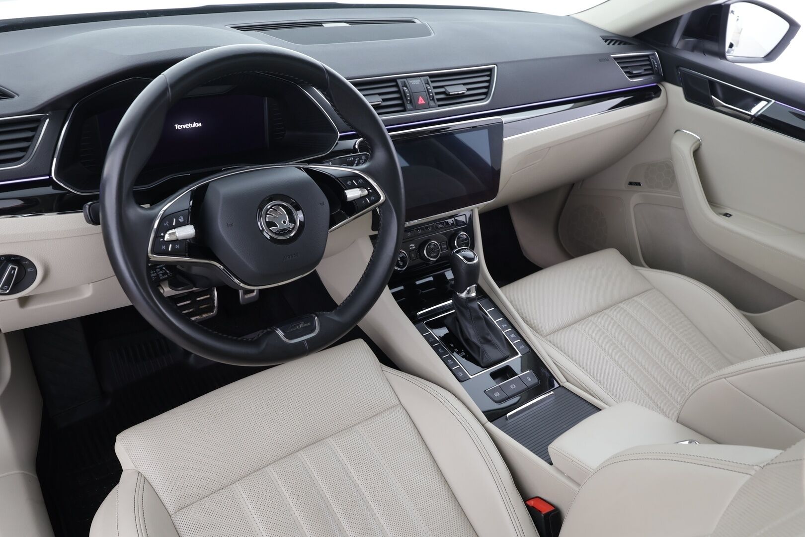 Skoda Superb 2021 Combi 1,4 TSI PHEV L&K iV DSG *Webasto / ACC / Canton / Panorama / Matrix-LED / 360° / Hierova&Ilmastoitu Muistipenkki* - *Taittuva koukku / Suomi-auto / Kahdet renkaat*