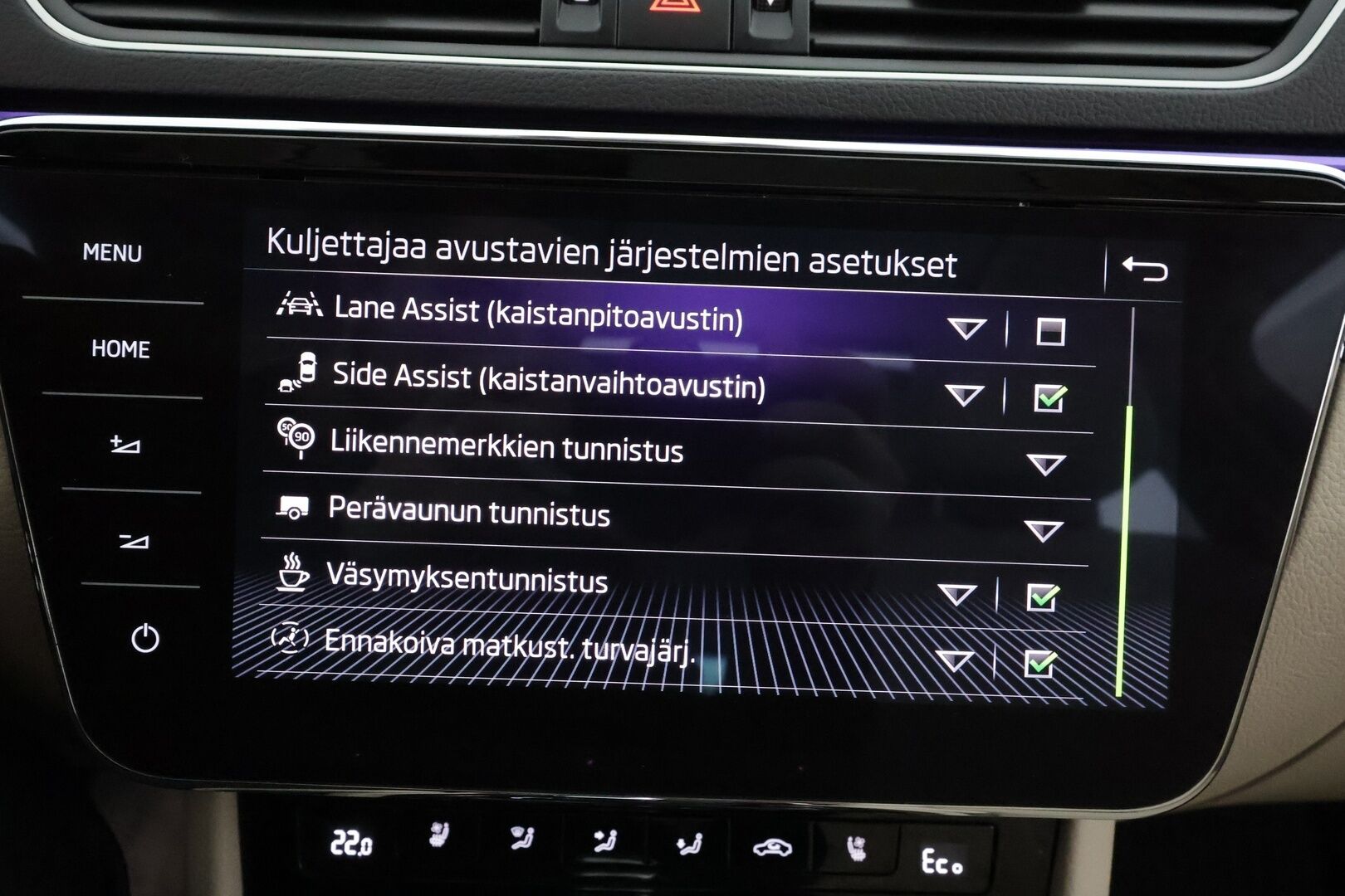 Skoda Superb 2021 Combi 1,4 TSI PHEV L&K iV DSG * Canton / ACC / Panorama / Matrix-LED / 360° / Hierova&Ilmastoitu Muistipenkki / Koukku * - Webasto / Suomi-auto / Kahdet renkaat - HULLU BLACKWEEK KORKOTARJOUS 2,49%