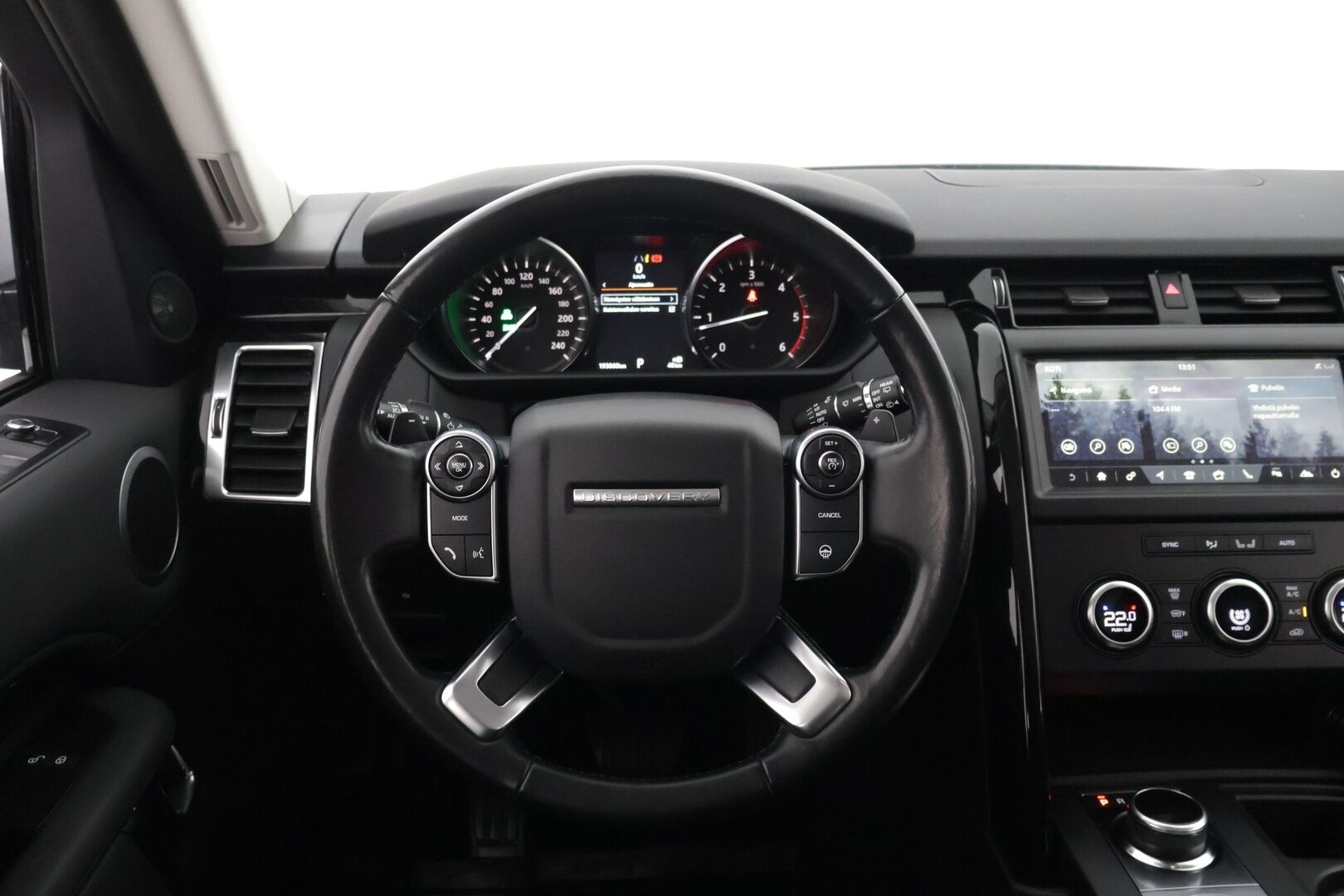 Land Rover Discovery 2018 2,0 Td4 SE Aut - Kaistavahti | LED | Suomi-auto | 7-P | Webasto | Koukku