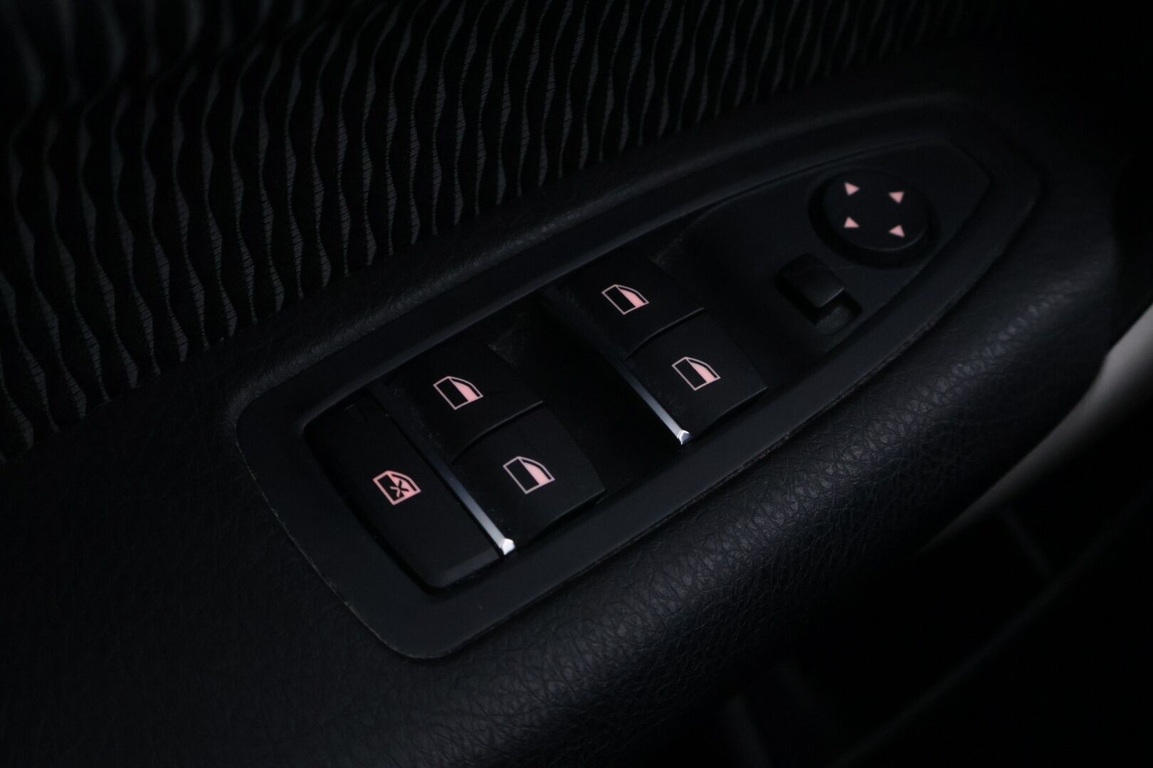 BMW 120 2018 F20 Hatchback 120d A xDrive Business Aut. Edition *Vakkari / Lohko / Tutka / Xenon / Suomiauto* - Vähän ajettu ja hyvin huollettu neliveto kaksilla hyvillä renkailla! - HULLUT VÄLIPÄIVÄT KORKOTARJOUS 2,49%