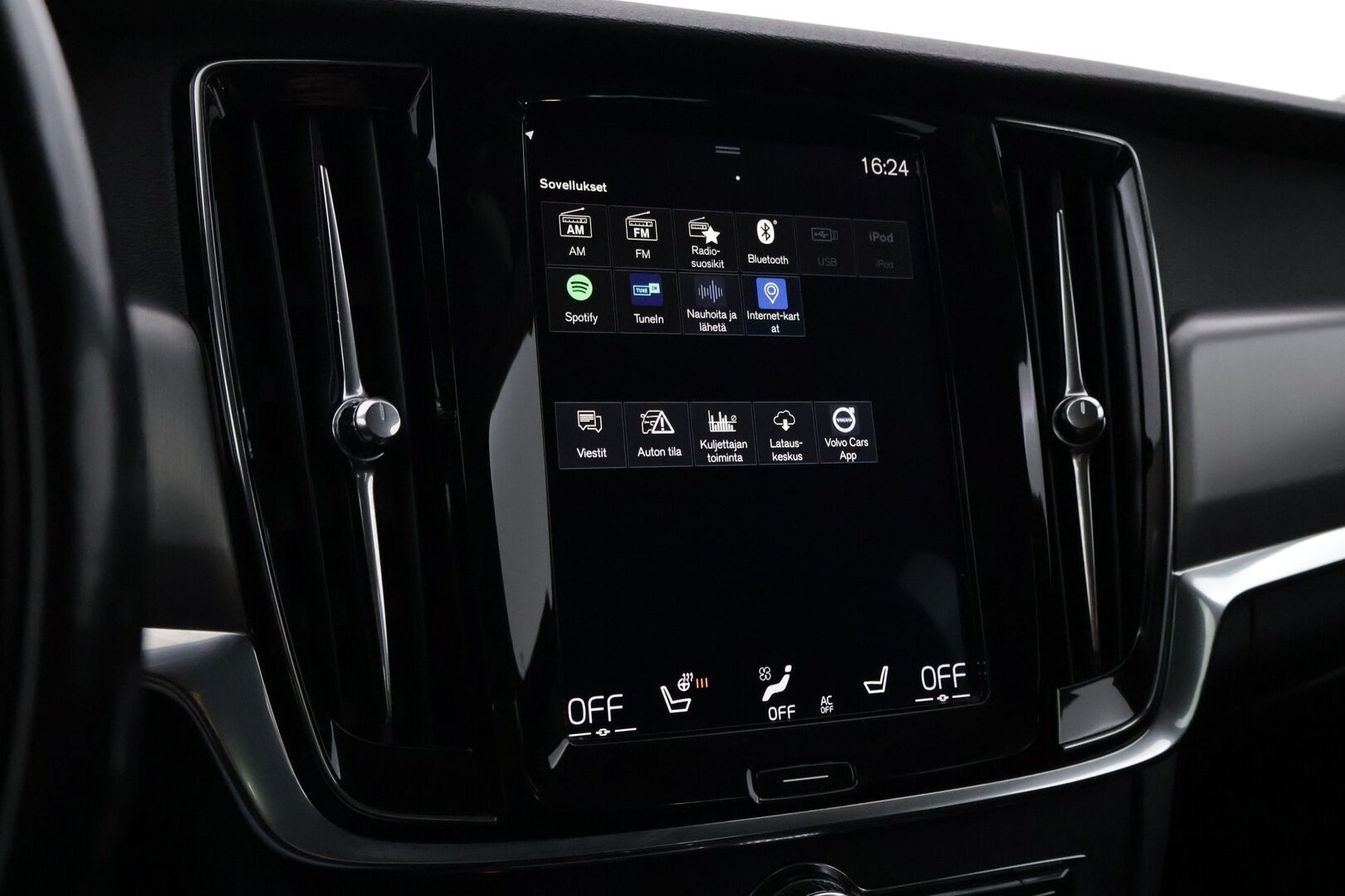 Volvo S90 2019 D3 Business aut *Webasto / ACC / VOC / Pilot Assist / Digimittaristo / Keyless* - Parkkitutkat / 2X Renkaat ja vanteet / Ratinlämmitin
