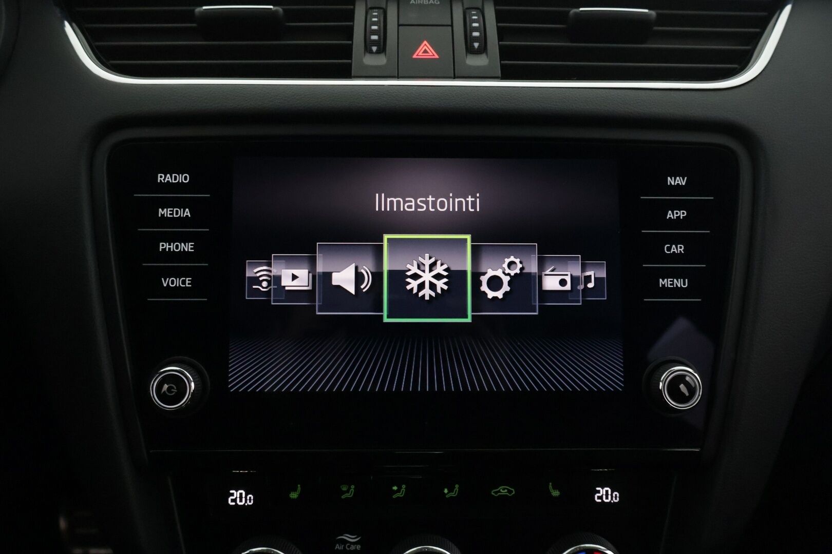 Skoda Octavia 2019 Combi 1,5 TSI Style BusinessLine DSG Autom. - Adapt. Vakkari | BLIS | P. Kamera | Sporttipenkit | Koukku | Webasto | 2x renkaat&alumiinivanteet