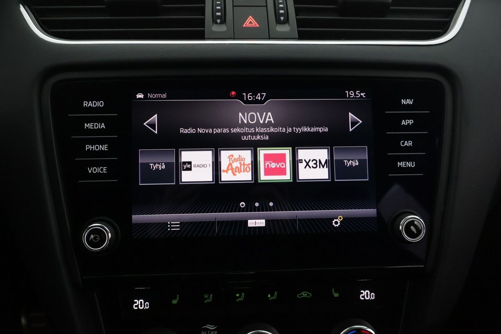 Skoda Octavia 2019 Combi 1,5 TSI Style BusinessLine DSG Autom. - Adapt. Vakkari | BLIS | P. Kamera | Sporttipenkit | Koukku | Webasto | 2x renkaat&alumiinivanteet