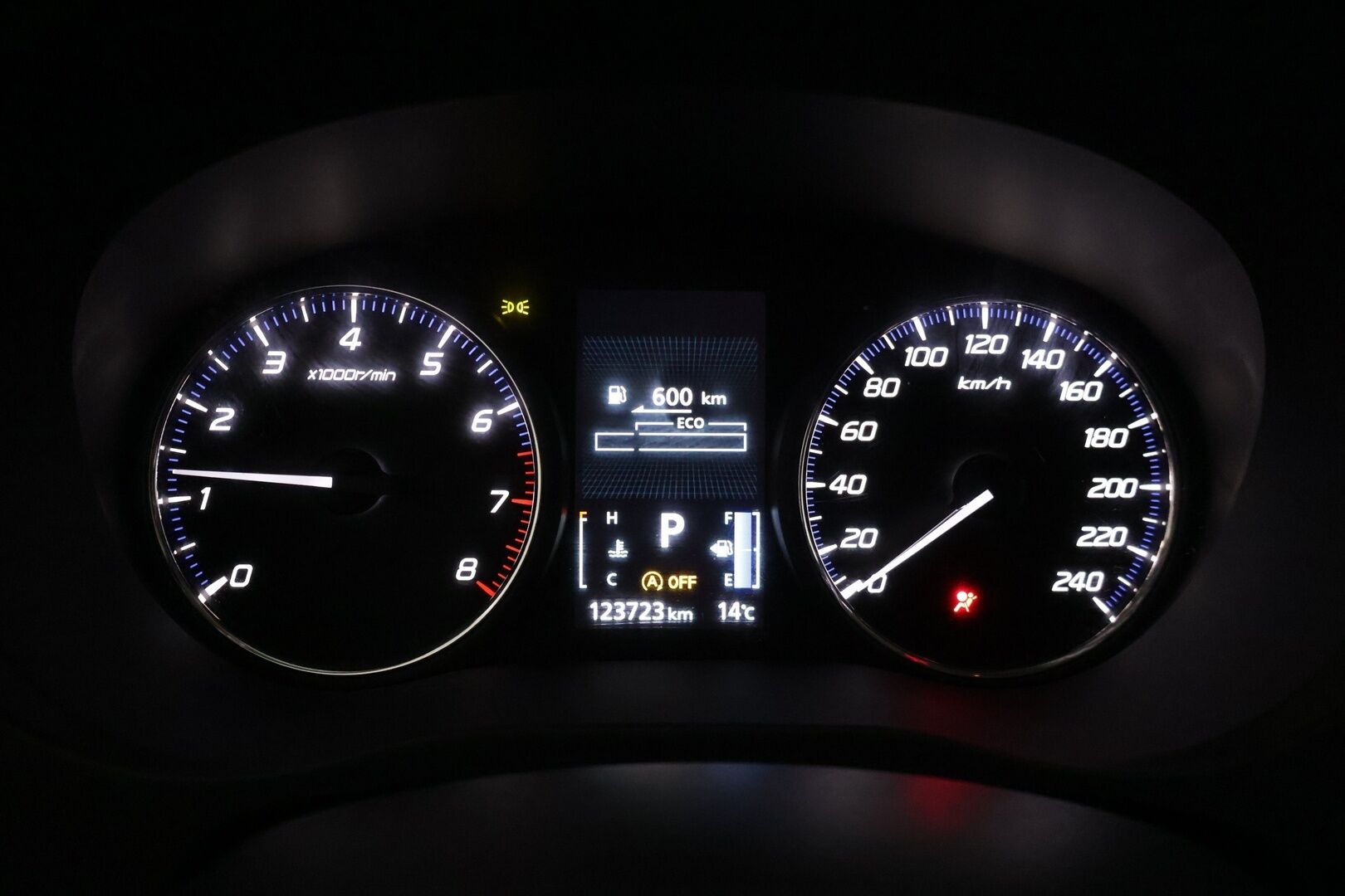 Mitsubishi Outlander 2019 2,0 MIVEC Active 2WD CVT 5P ** Lohko+Sisä / Vakionopeuden säädin / P-Kamera  / Vetokoukku ** - * Suomi-auto / Puhdas bensa maasturi * - HULLU BLACKWEEK KORKOTARJOUS 2,49%