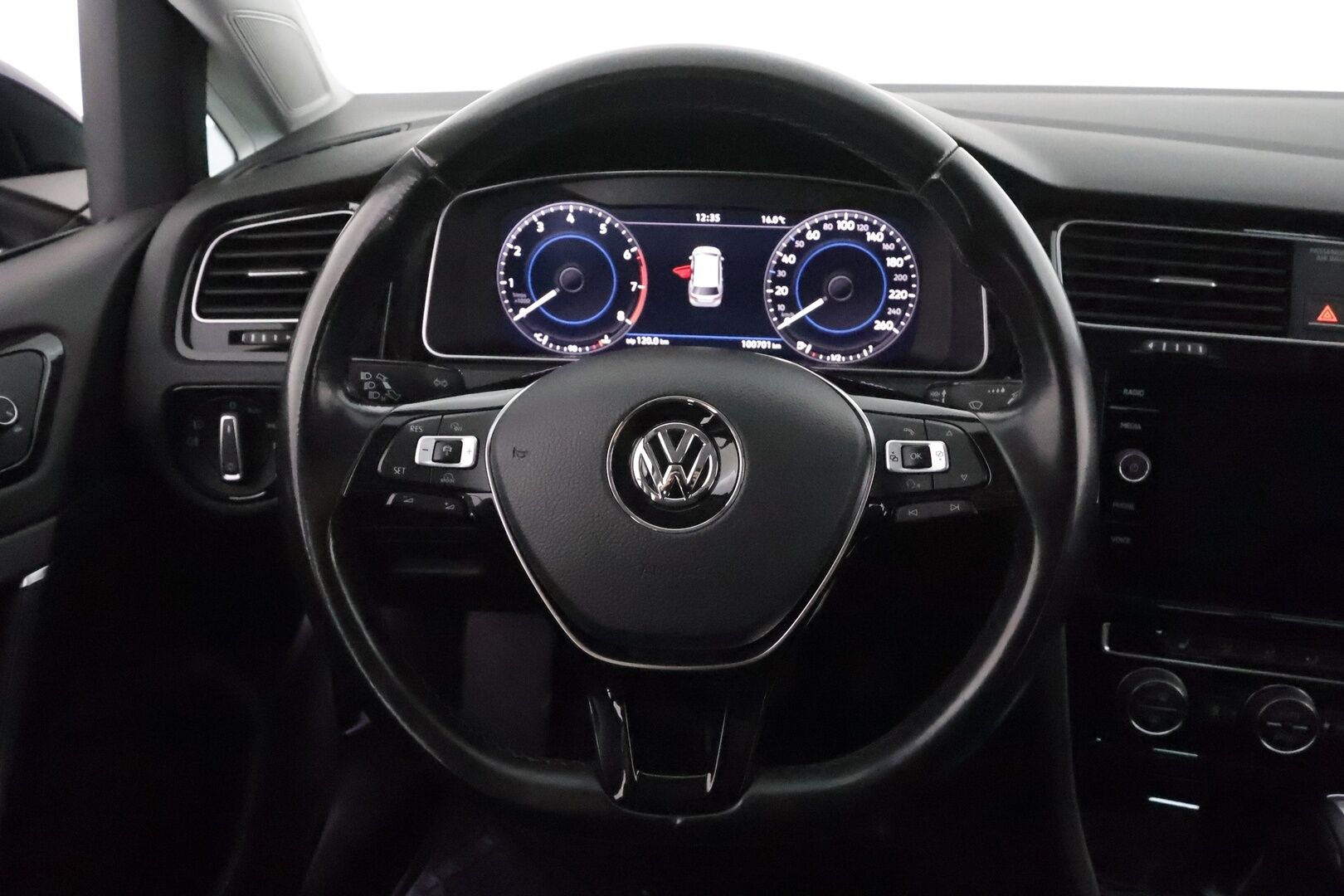 Volkswagen Golf 2018 Variant Highline 1,5 TSI EVO 110 kW DSG **Webasto / Koukku / ACC / LED-valot / P.Kamera / Hierova Penkki / Navi** - Suomi-auto / Kahdet Renkaat