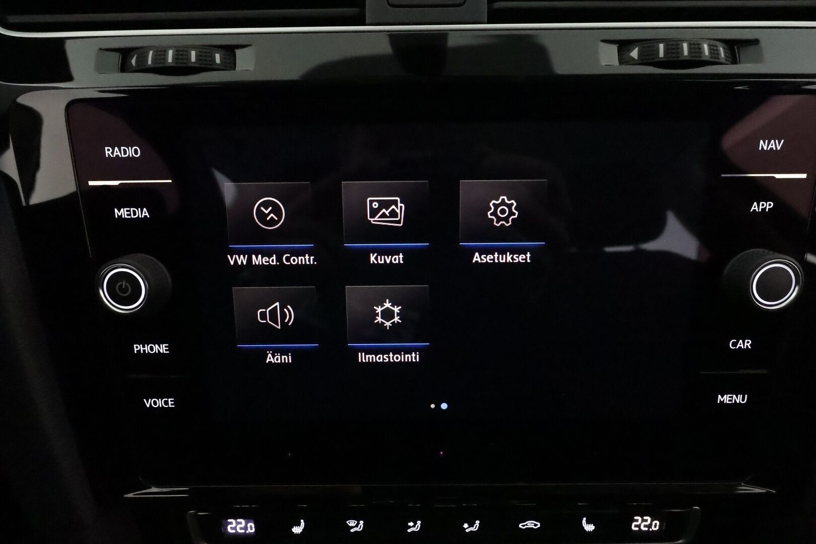 Volkswagen Golf 2018 Variant Highline 1,5 TSI EVO 110 kW DSG **Webasto / Koukku / ACC / LED-valot / P.Kamera / Hierova Penkki / Navi** - Suomi-auto / Kahdet Renkaat