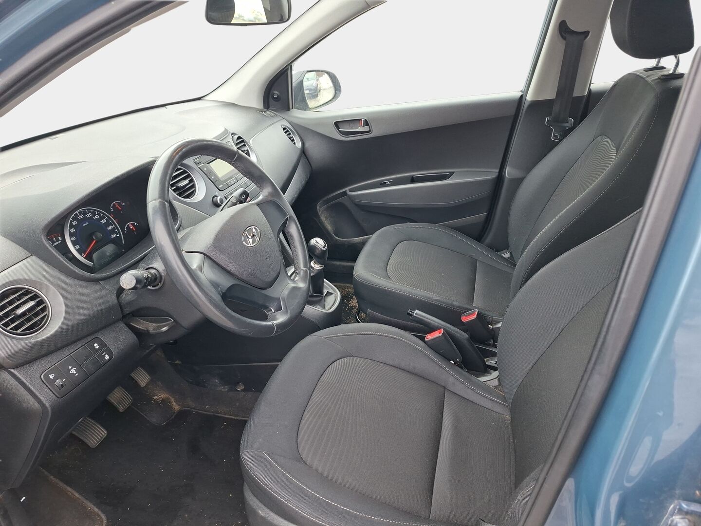 Hyundai i10 2019 1,0 Fresh * 2Om Suomiauto / Lohko & Sisäpistoke / Ratinlämmitys / 2x Renkaat - Juuri tullut Tampereelle!