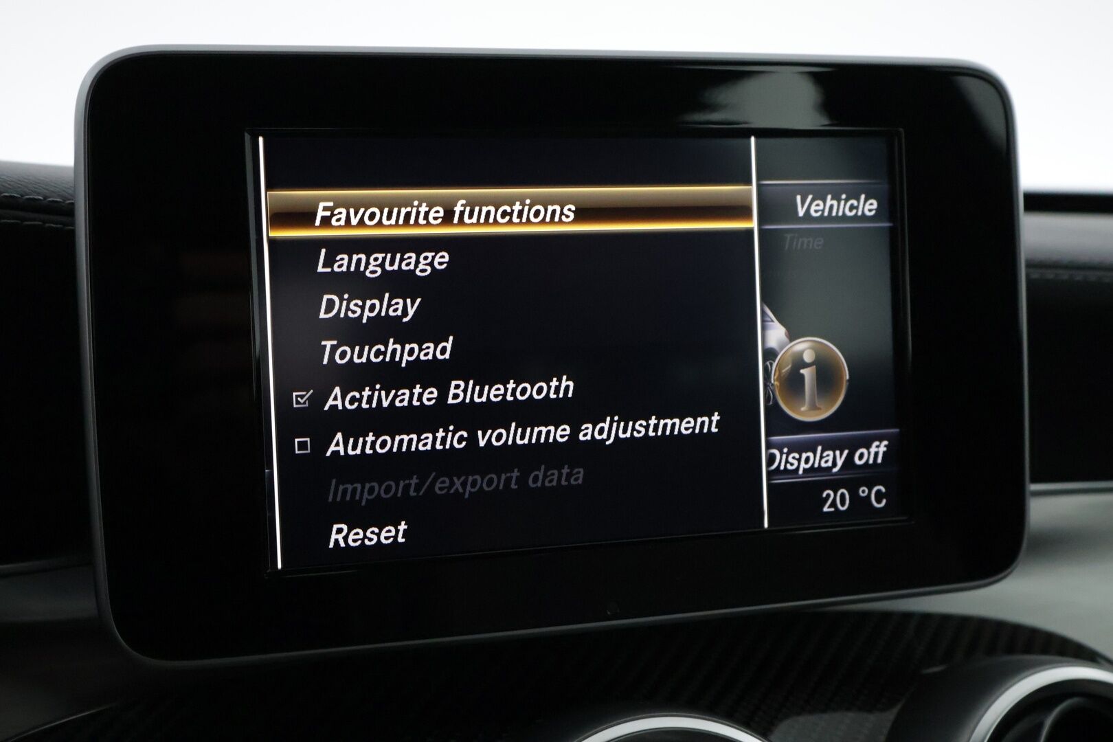 Mercedes-Benz C 2016 200 d T A Premium Business AMG *Burmeister / LED / Vaaleat nahat / Ambient / Navi* - Sähköpenkit / Sähköluukku / Kahdet renkaat ja vanteet - HULLUT AVAJAISHULINAT KORKOTARJOUS 3,29 %