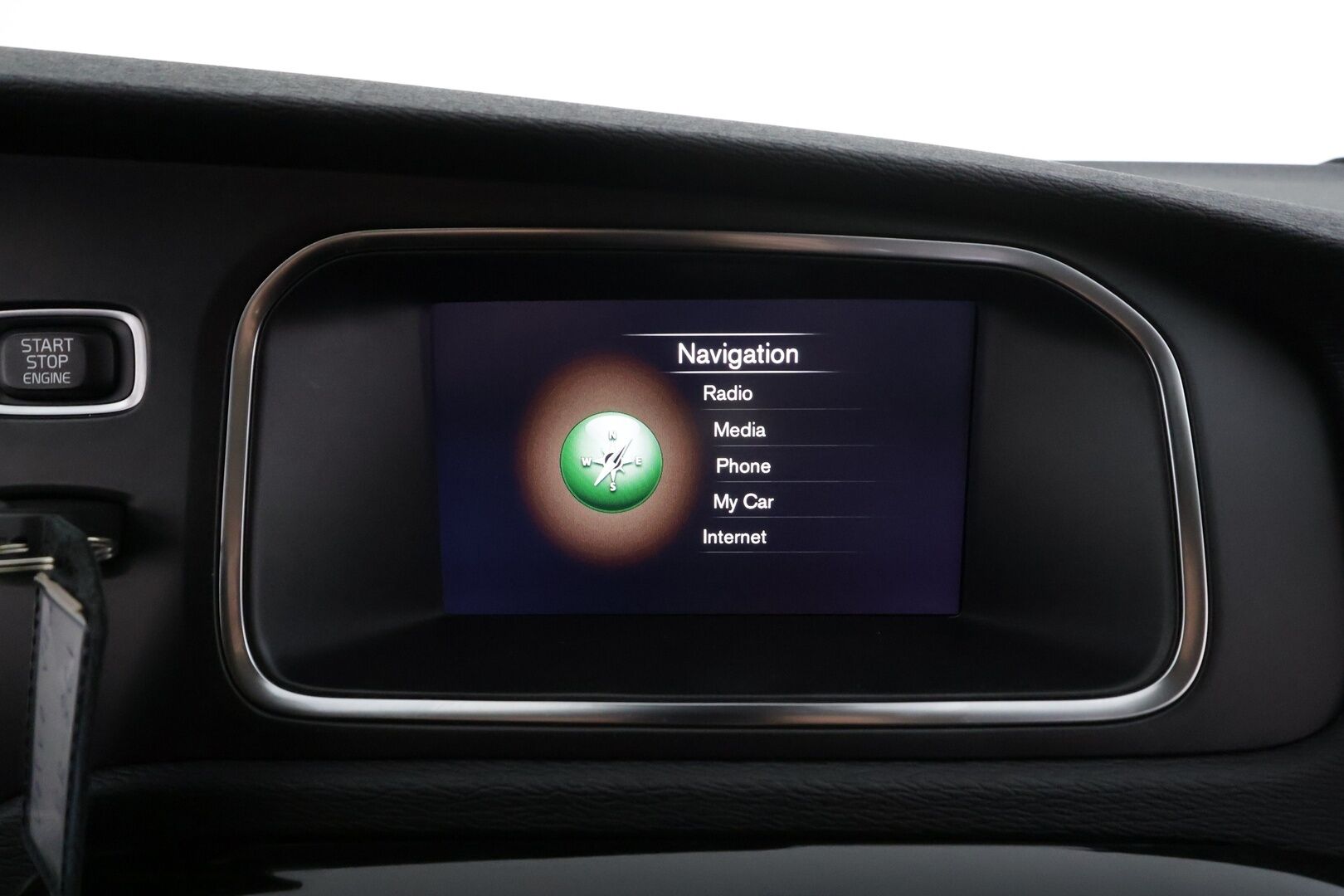 Volvo V40 Cross Country 2019 T3 Business Dynamic Edition aut * Webasto / LED / P.tutka / Vakkari / Bluetooth / Puolinahat / Keyless * - Suomi-auto / Kahdet renkaat 