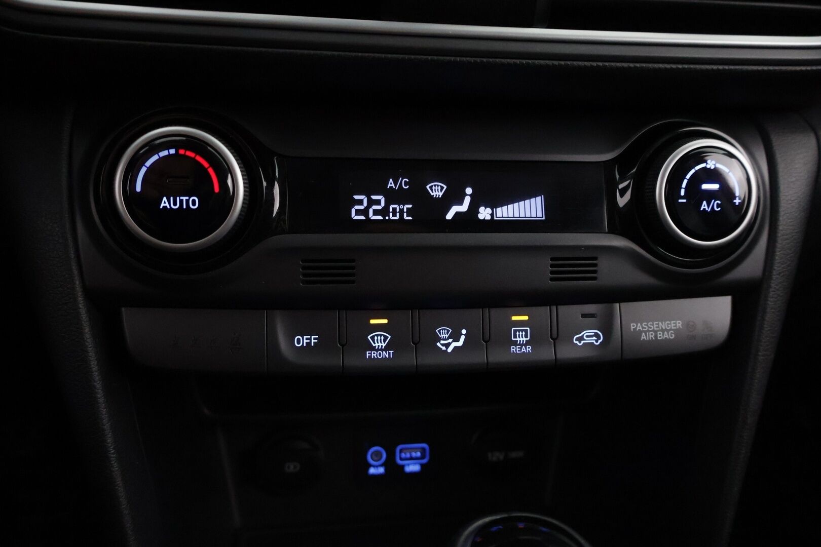 Hyundai KONA 2019 1,6 T-GDI 4WD 7DCT-aut. Comfort NEDC BT - Suomiauto | Koukku | Krell Audio | Peruutuskamera | Apple&Android | Adapt.LED | Lohko&Sisäpistoke | Huippuvarusteet!