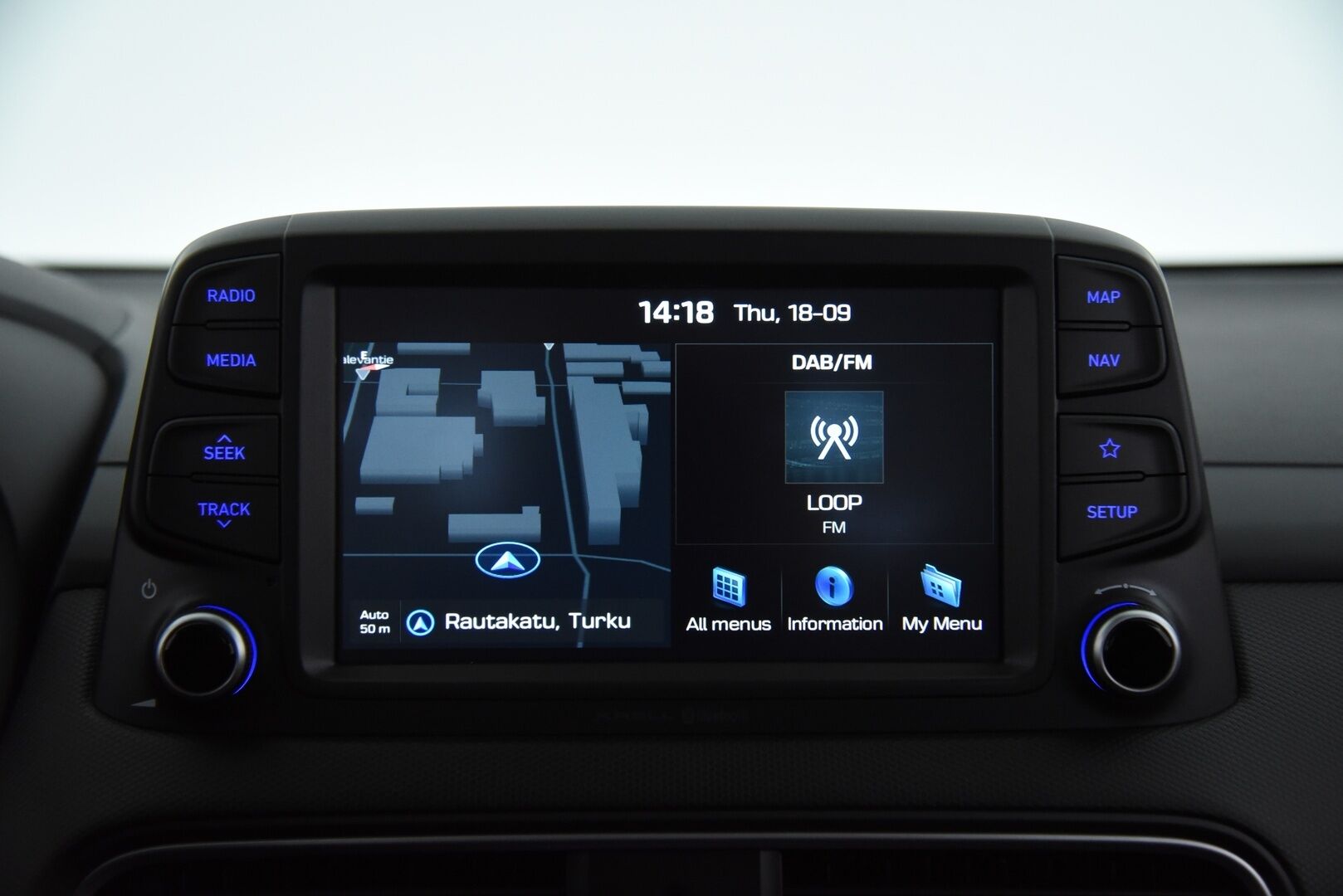 Hyundai KONA 2019 1,6 T-GDI 4WD 7DCT-aut. Comfort WLTP / Suomi-Auto / Vakkari / Krell-Audio / Peruutuskamera / Vetokoukku / Lohkolämmitin - Taloudellinen Nelikko vetokoukulla !