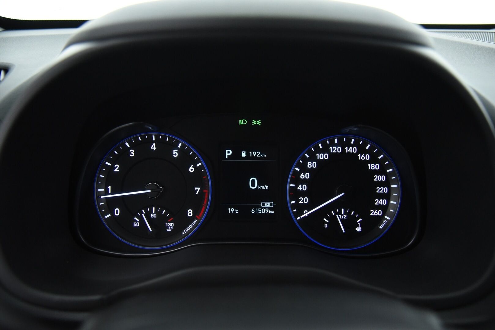 Hyundai KONA 2019 1,6 T-GDI 4WD 7DCT-aut. Comfort WLTP / Suomi-Auto / Vakkari / Krell-Audio / Peruutuskamera / Vetokoukku / Lohkolämmitin - Taloudellinen Nelikko vetokoukulla !