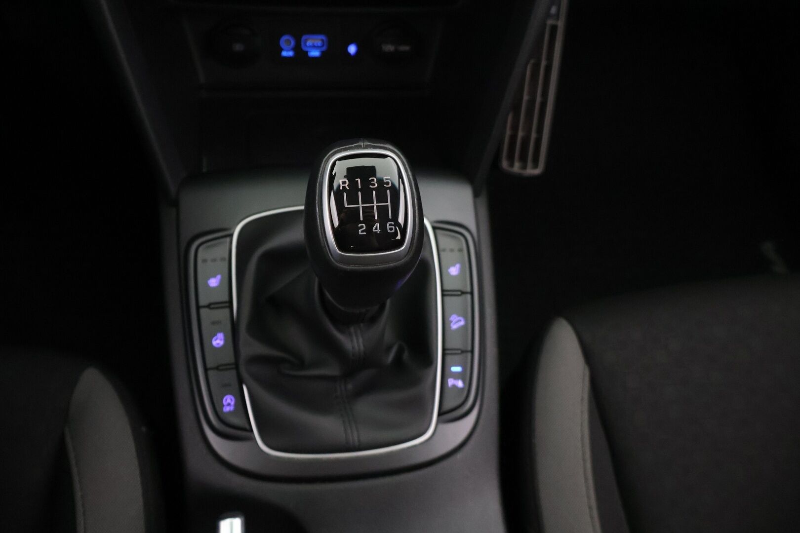 Hyundai KONA 2019 1,0 T-GDI 6MT Style WLTP - * Lohko + sis.p | Ratinlämmitin | Vakkari | Keyless Go | Carplay | Kaukovaloautomatiikka  *