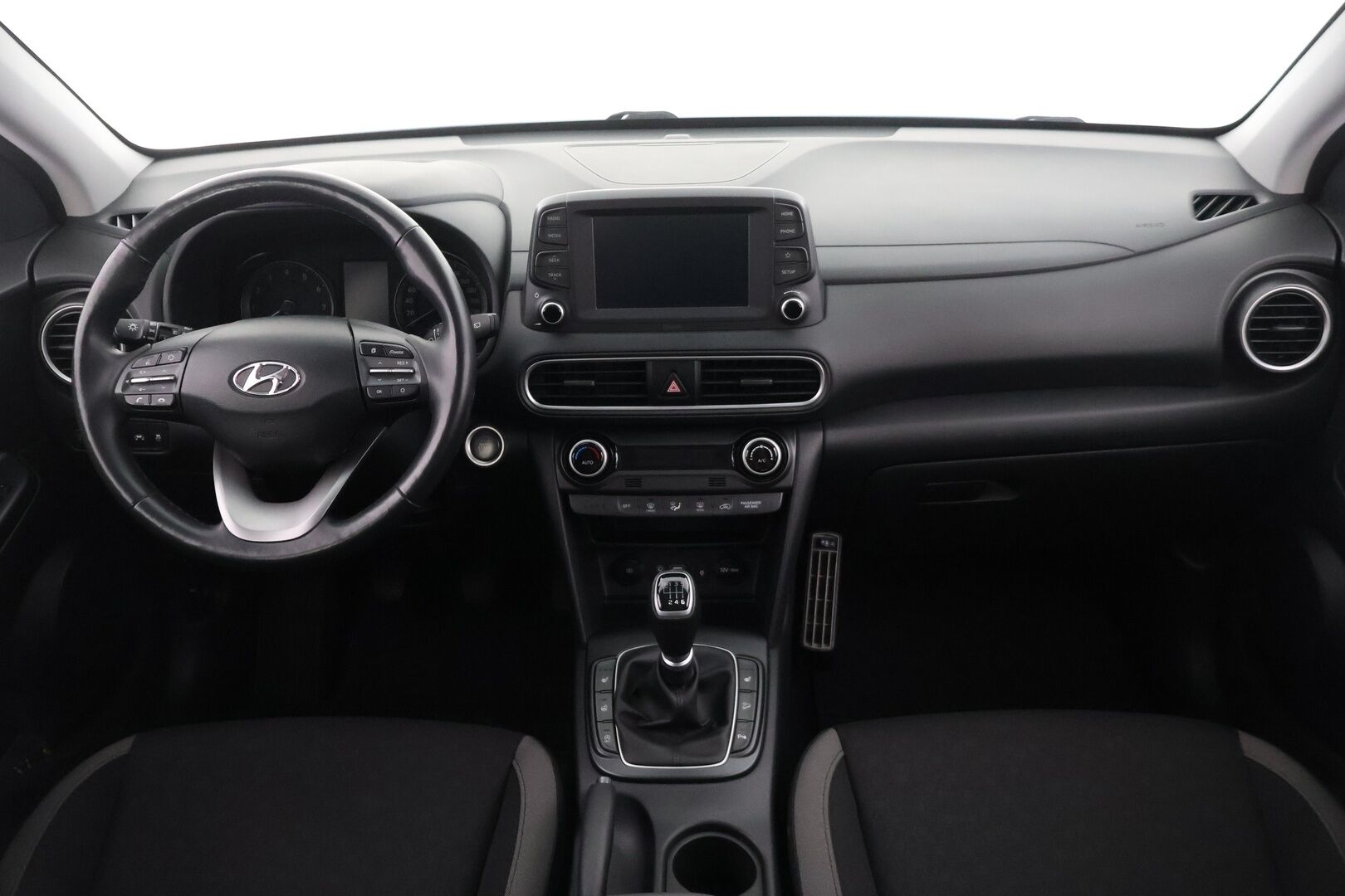 Hyundai KONA 2019 1,0 T-GDI 6MT Style WLTP - * Lohko + sis.p | Ratinlämmitin | Vakkari | Keyless Go | Carplay | Kaukovaloautomatiikka  *