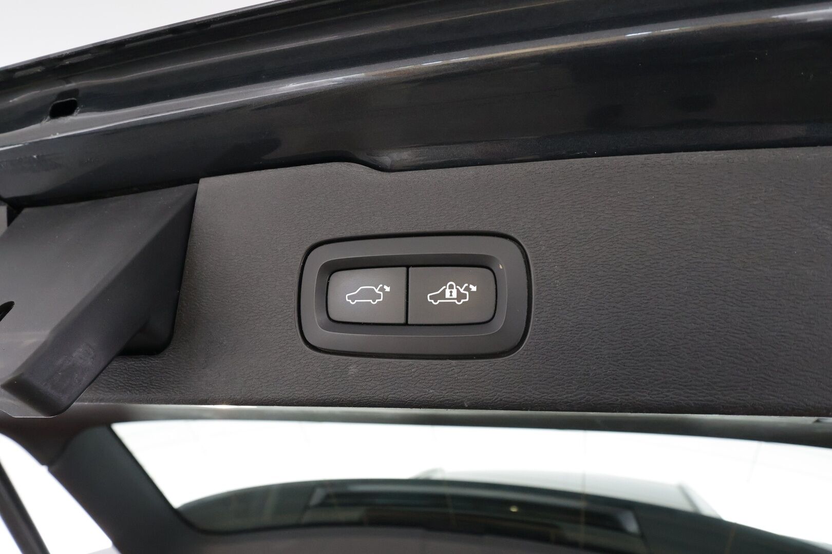 Volvo V60 2019 D3 Business aut - Webasto | ACC | KeylessGo | Hifi | LED | VOC | Suomi-auto | Pilot Assist | Jakohihna vaihdettu 02/2025 | 2x renkkat&vanteet