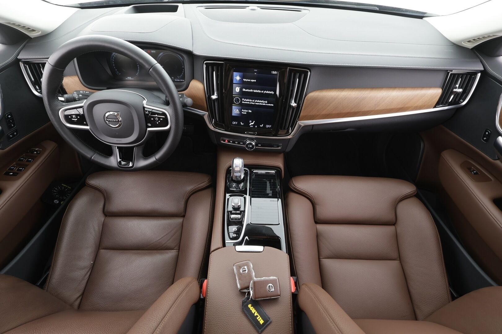 Volvo S90 2019 T8 AWD Inscription aut - | ACC | 360° | HUD | Webasto | Ruskeat nahat | High performance audio | Muistipenkki |