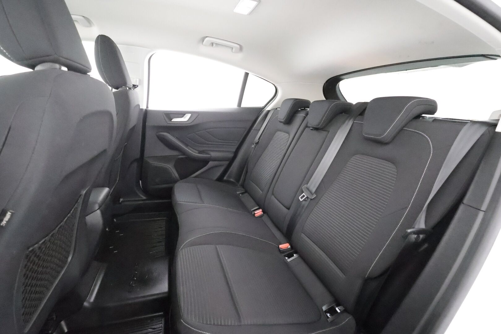 Ford Focus 2019 1,0 EcoBoost 125hv M6 Titanium 5-ovinen - | ACC | Lohko+Sisä | Keyless | Navi | Ratinlämmitin | P.tutkat |