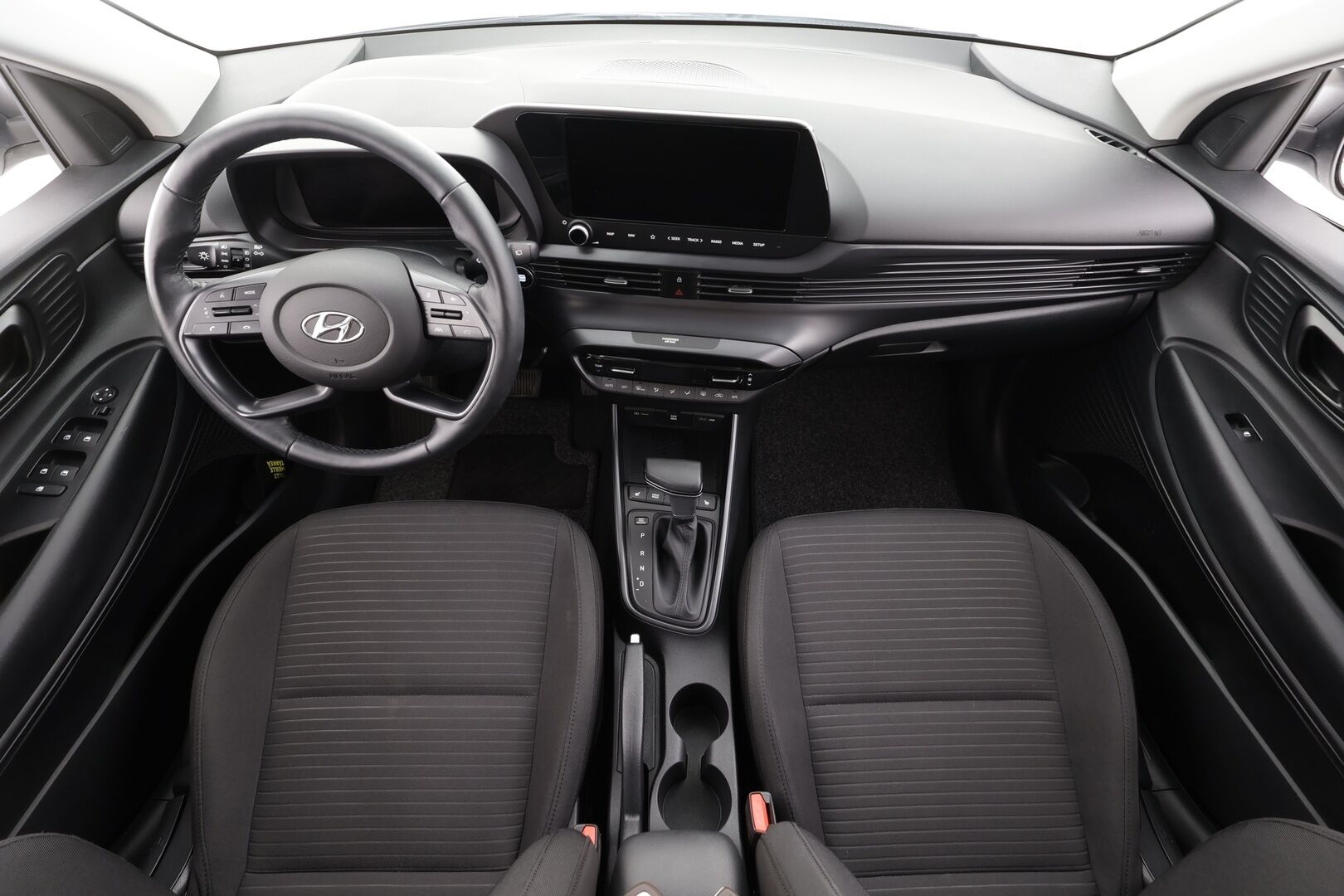 Hyundai i20 Hatchback 2021 1.0 T-GDi 100 hv 7DCT-aut. Comfort - | LED | P.Kamera | Digimittaristo | Kaistavahti | Navi | Keyless | Vakkari | Ratinlämmitys | Suomi-auto | Kahdet renkaat |