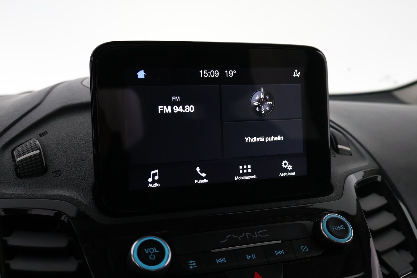Ford Grand Tourneo Connect 2018 1,5 TDCi 120 hv A8 Titanium 5-ovinen - 7-P / Webasto / Panoraama / Vetokoukku / P.Kamera / Lohko / Vakkari / Suomiauto