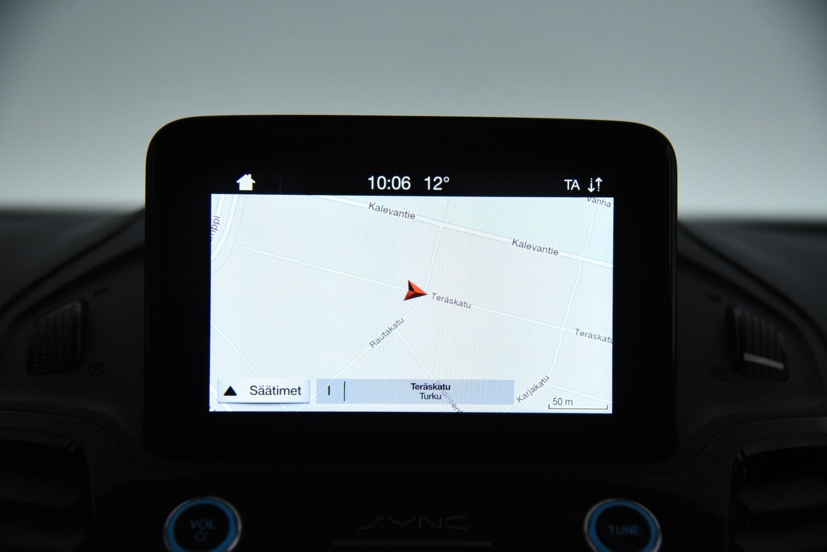 Ford Grand Tourneo Connect 2018 1,5 TDCi 120 hv A8 Titanium 7-paik. / 1- omist - Suomi-Auto / Vakkari / PA-Lämmitin / Lasikatto / P-kamera / NAVI / KeylessGo - Minikilometrit & Juuri Huollettu !