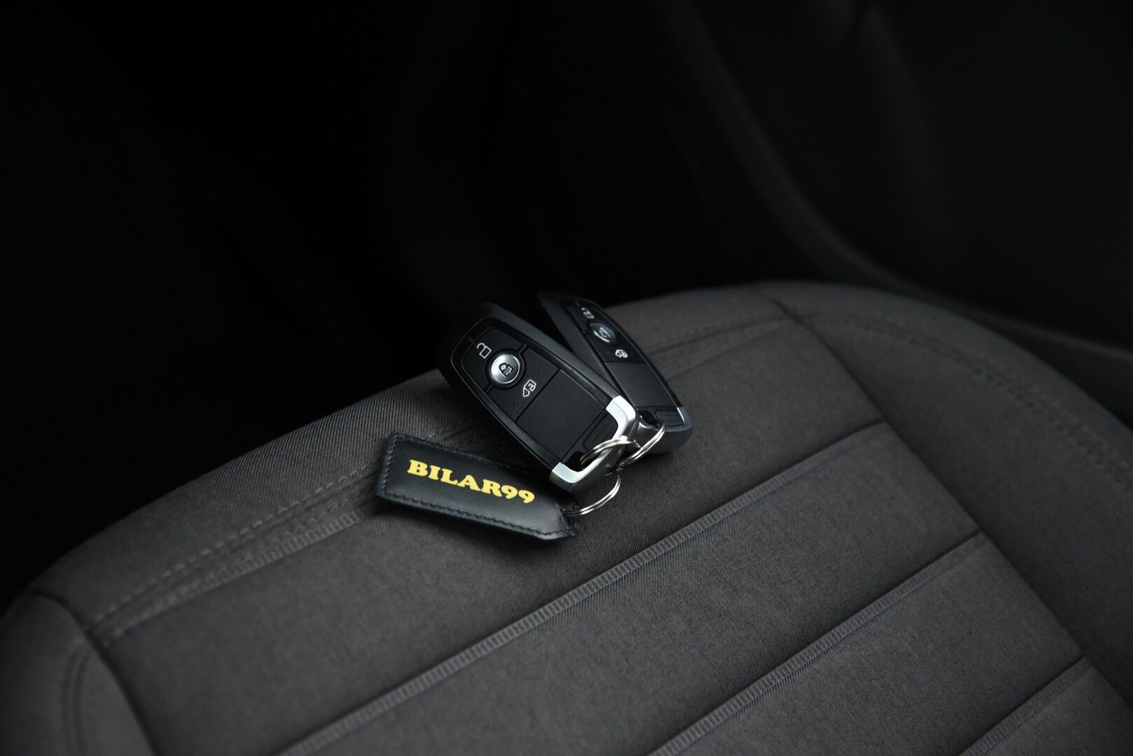 Ford Grand Tourneo Connect 2018 1,5 TDCi 120 hv A8 Titanium 7-paik. / 1- omist - Suomi-Auto / Vakkari / PA-Lämmitin / Lasikatto / P-kamera / NAVI / KeylessGo - Minikilometrit & Juuri Huollettu !