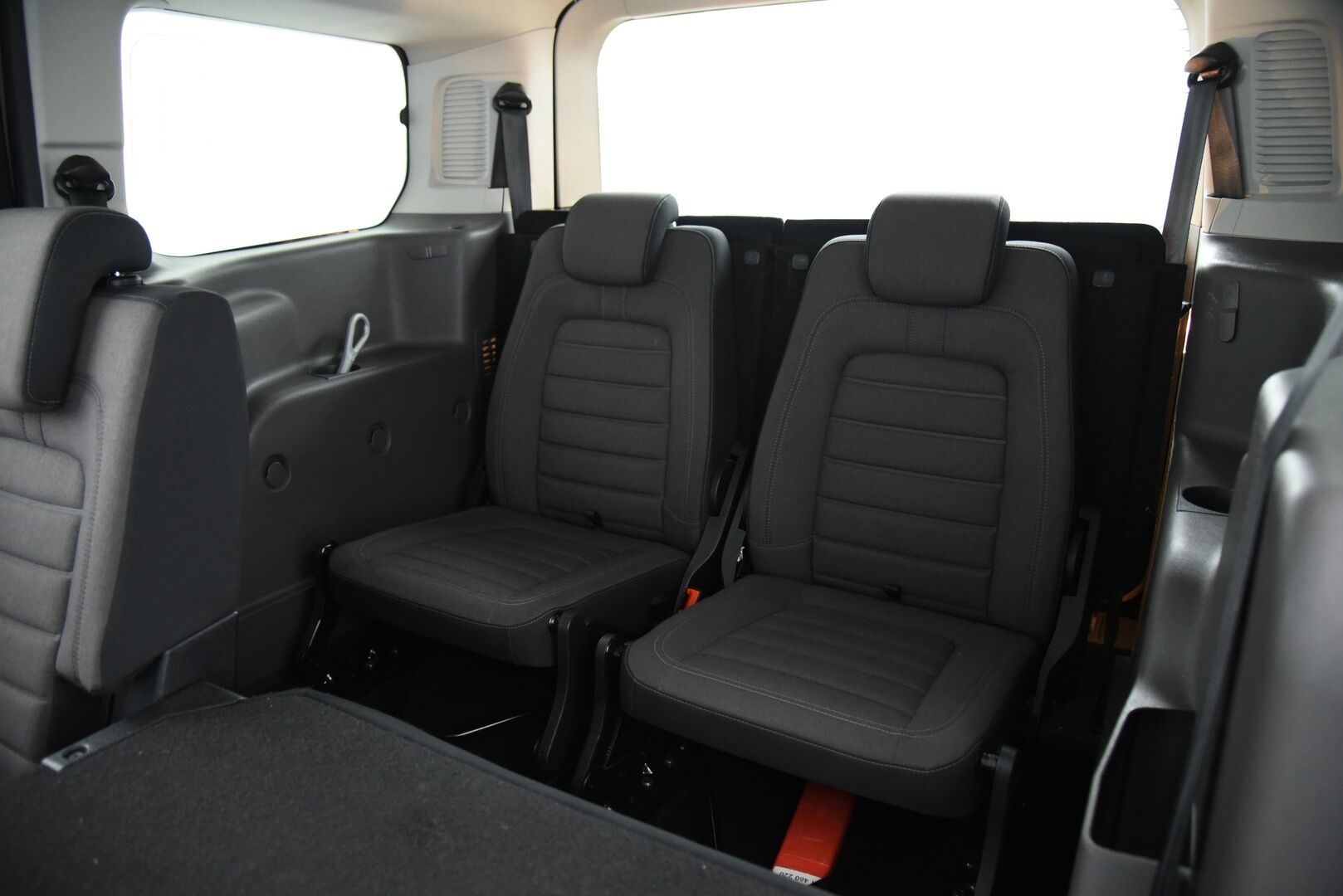 Ford Grand Tourneo Connect 2018 1,5 TDCi 120 hv A8 Titanium 7-paik - Suomi-Auto | Webasto | Lasikatto | P-kamera | NAVI | KeylessGo | Vakkari 